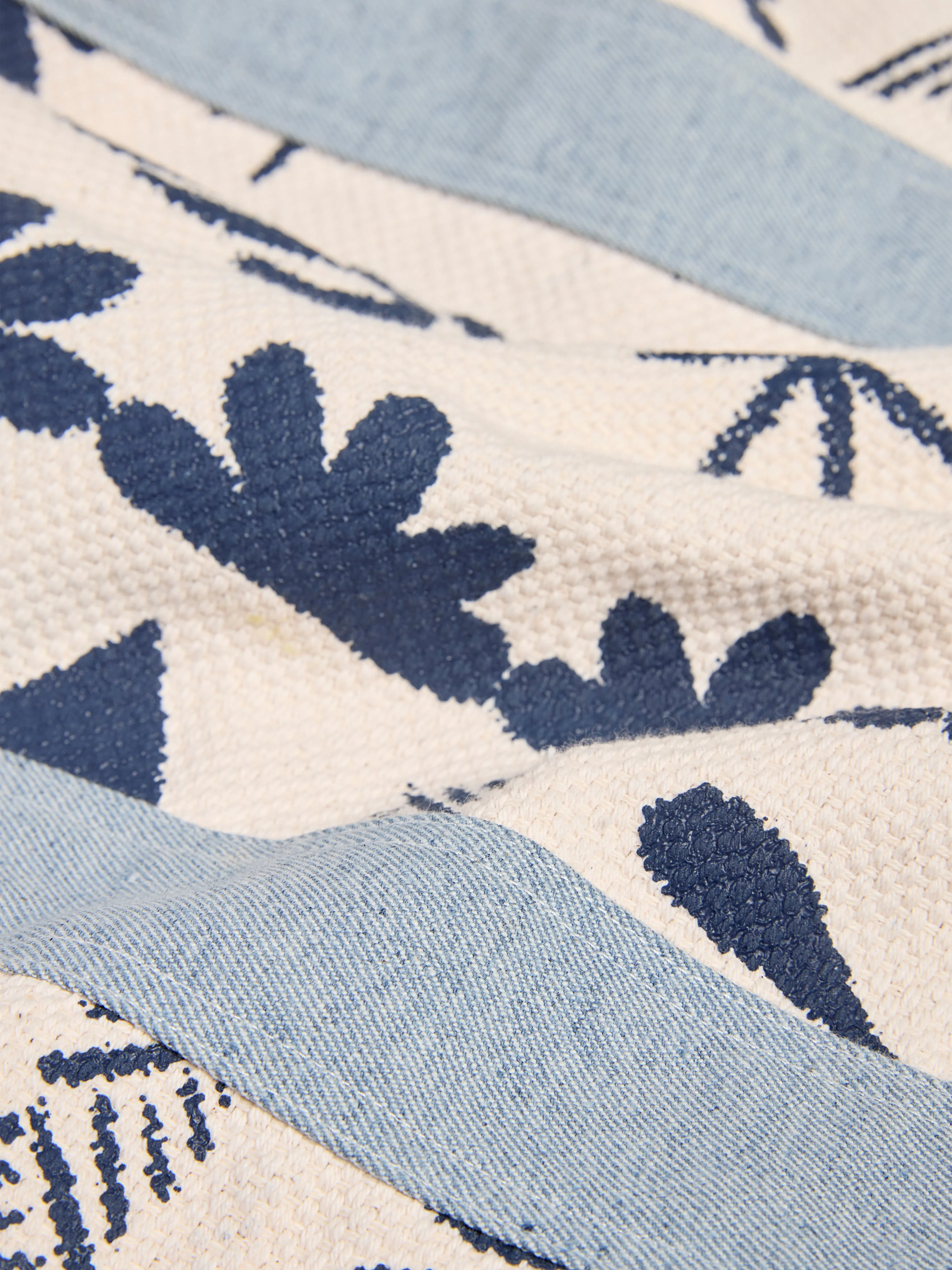 Anna Kahalekulu Naupaka Beach Tote - Seaside Naupaka Block sold by Faherty product image thumbnail 5