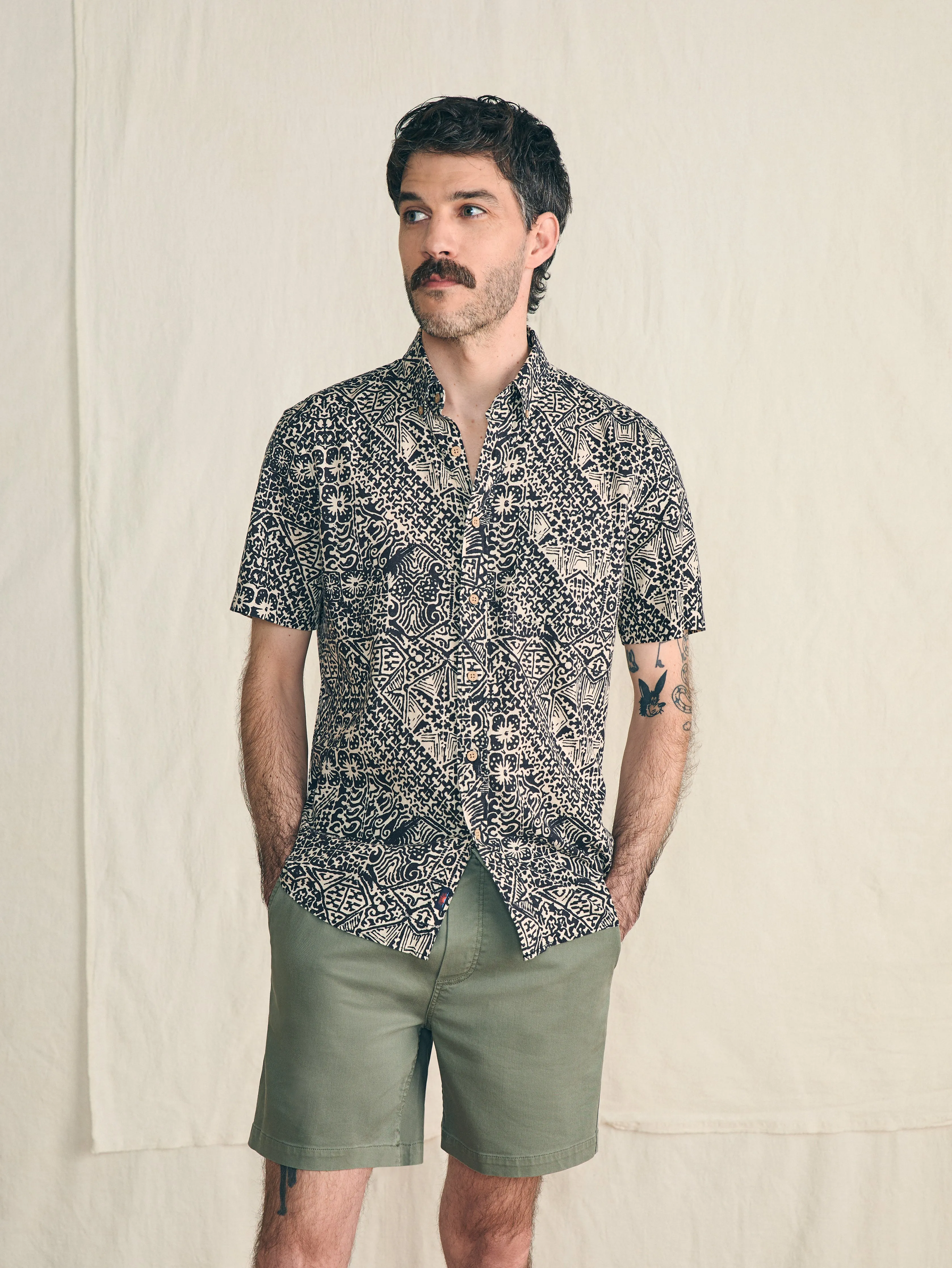 Short-Sleeve Breeze Shirt - Black Kaula sold by Faherty product image thumbnail 3