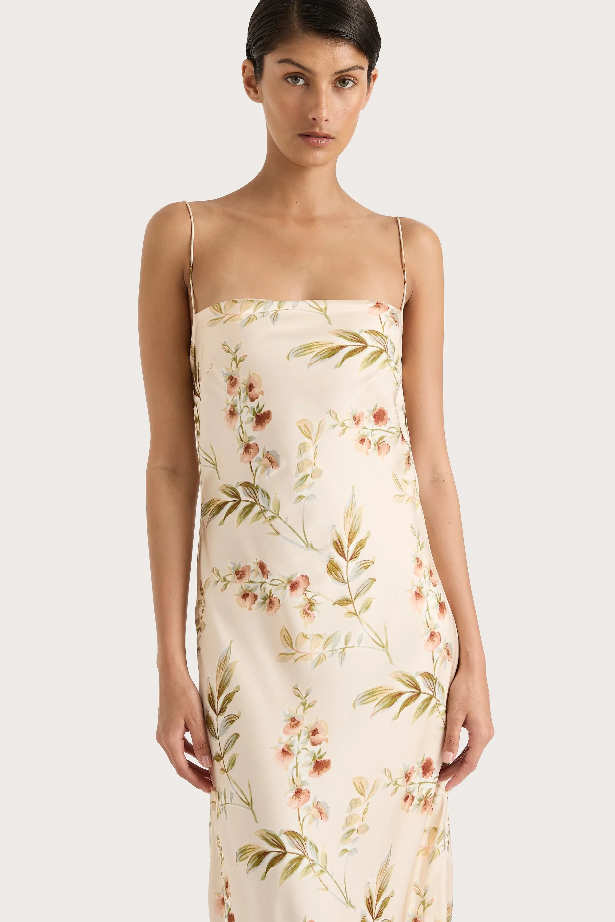 Yolaine Midi Dress Jardin Floral Blush - Final Sale sold by Faithfull the Brand product image thumbnail 3