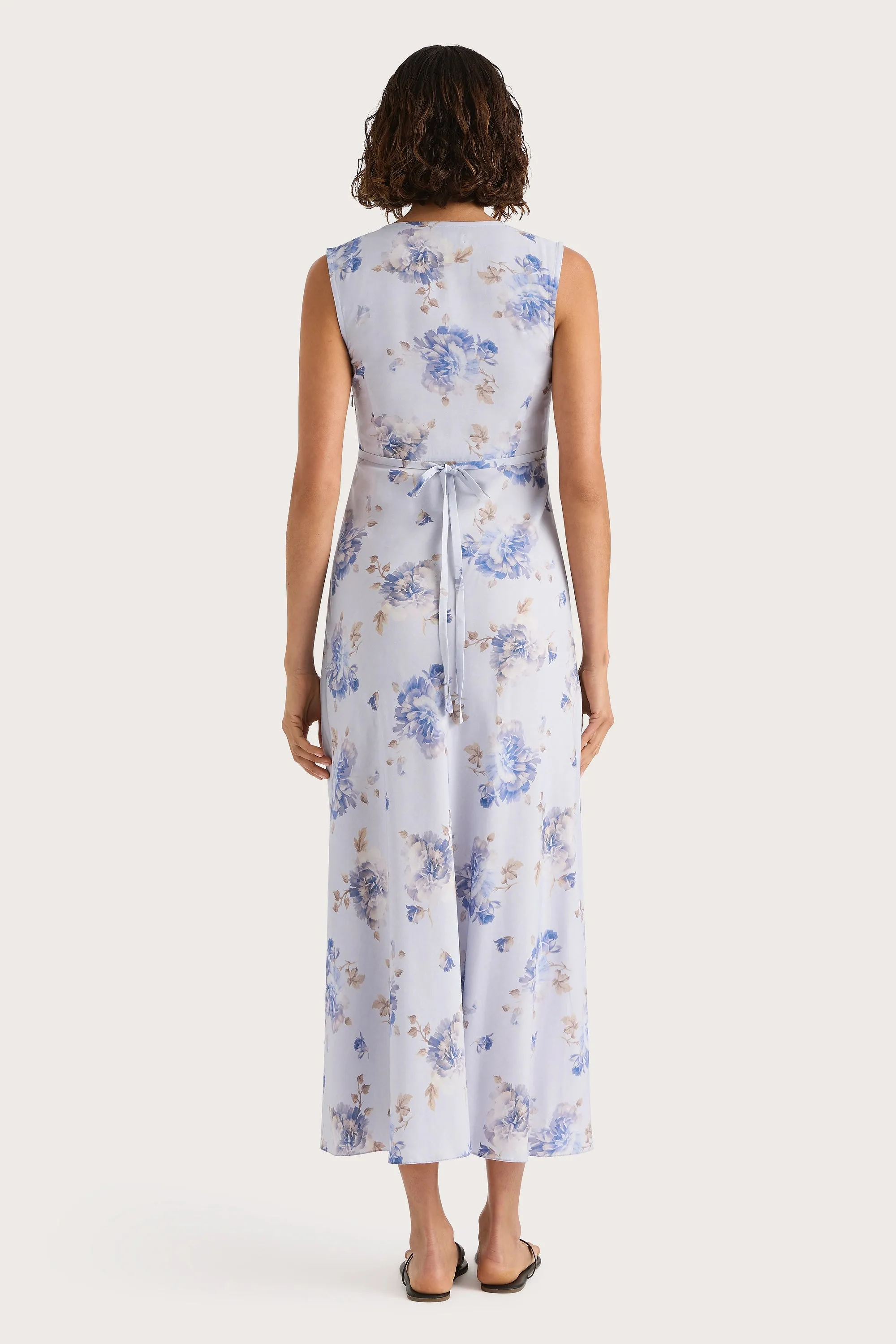 Josephine Maxi Dress Leona Floral Lilac - Final Sale sold by Faithfull the Brand product image thumbnail 5