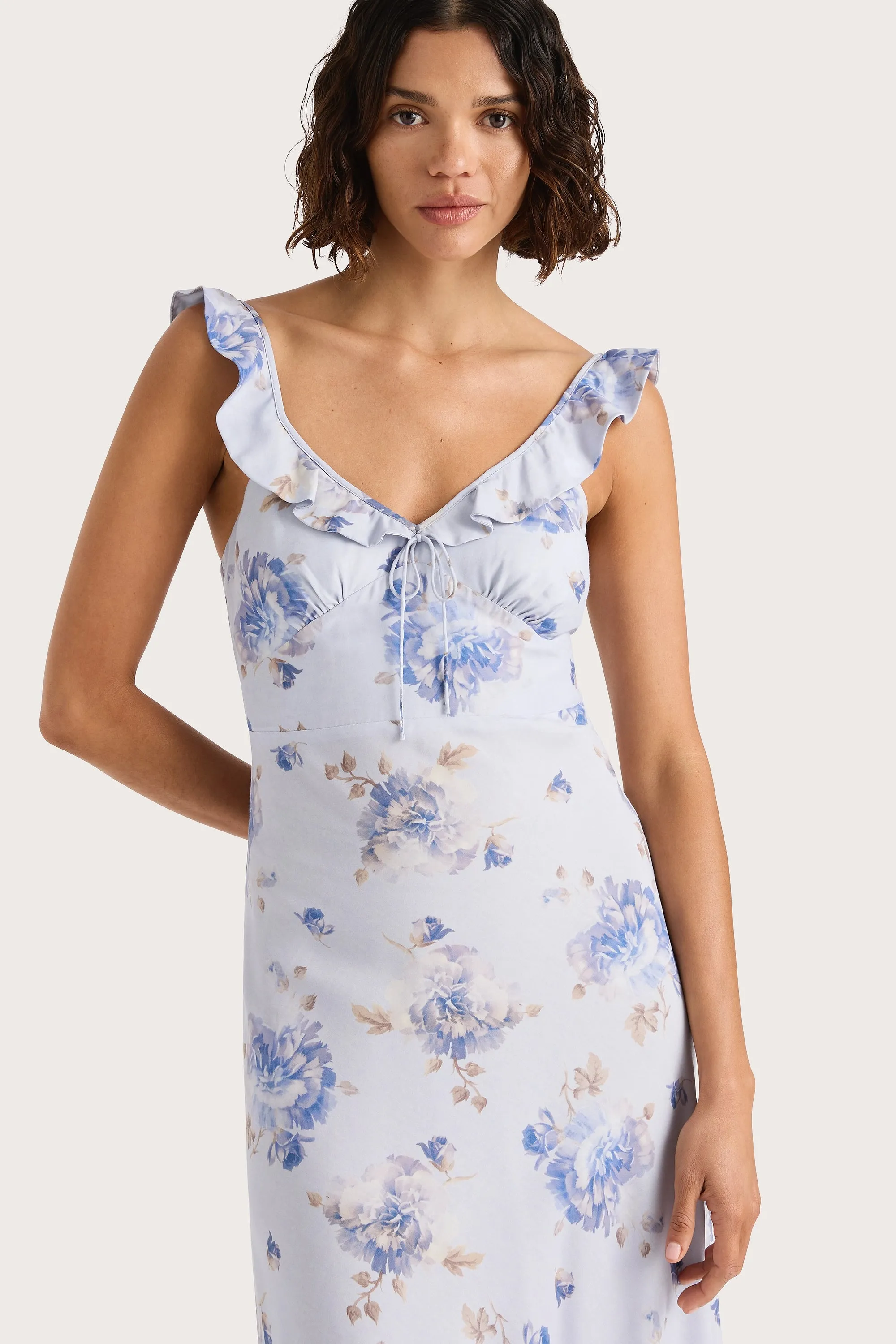 Yvonne Midi Dress Leona Floral Lilac - Final Sale sold by Faithfull the Brand product image thumbnail 4