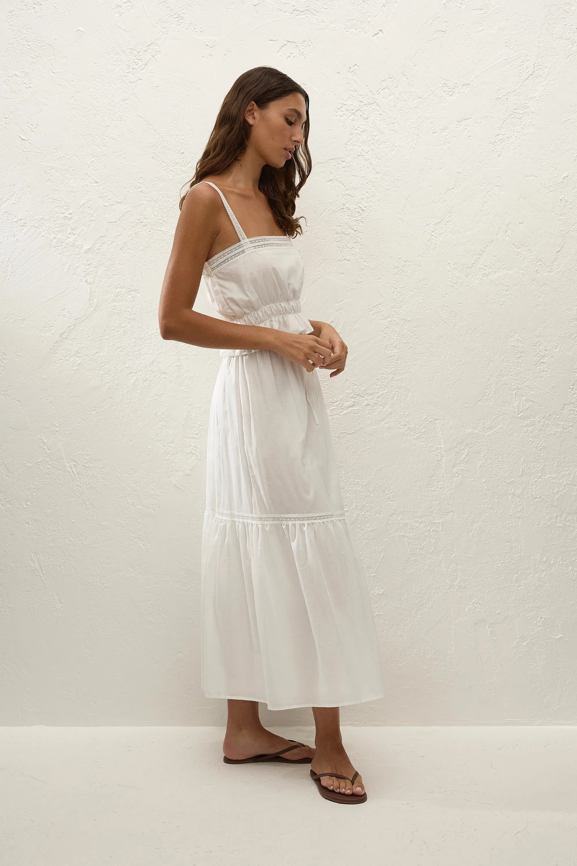 Venta Midi Skirt White sold by Faithfull the Brand product image thumbnail 4