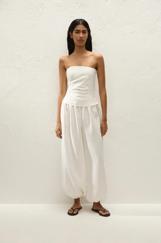Alzira Top White made by Faithfull the Brand