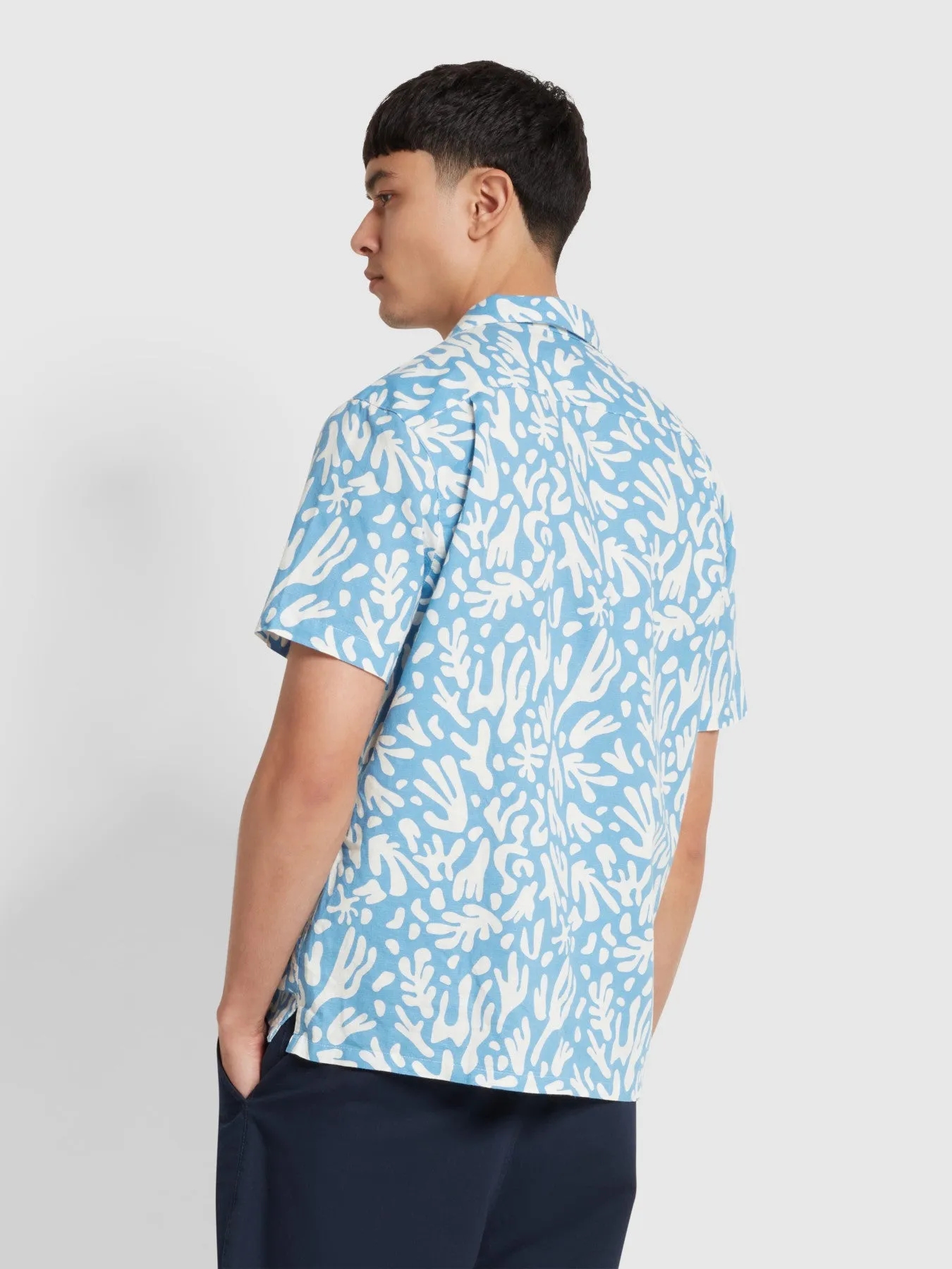 Saunders Short Sleeve Revere Print Shirt In Arctic Blue sold by Farah product image thumbnail 3