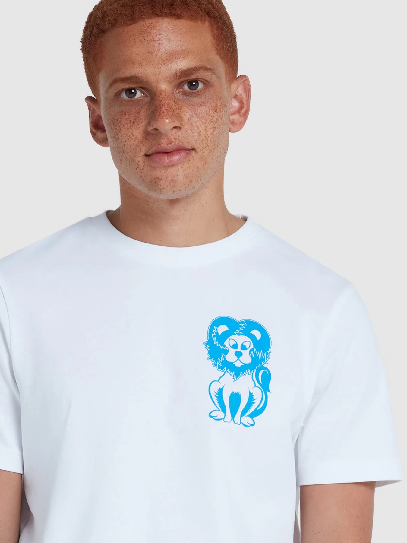 Como Regular Fit Organic Cotton Graphic T-Shirt In White sold by Farah product image thumbnail 4