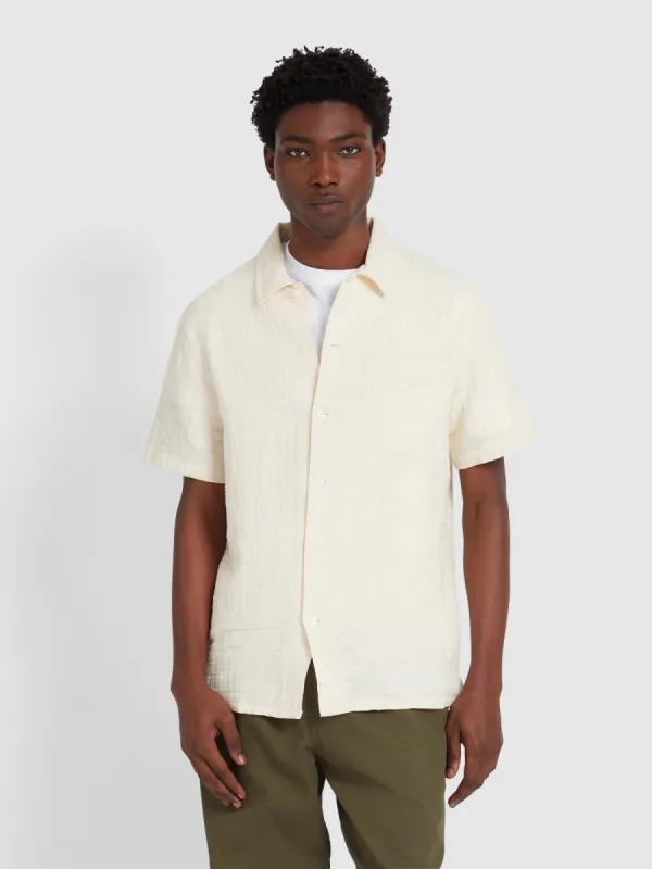 Fleet Short Sleeve Check Shirt In Cream made by Farah