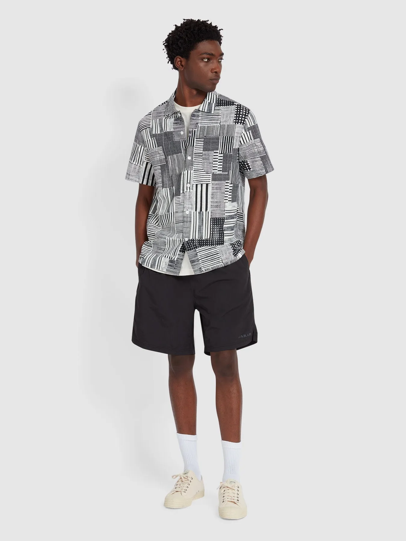 Chiltern Short Sleeve Archive Print Shirt In Black sold by Farah product image thumbnail 2