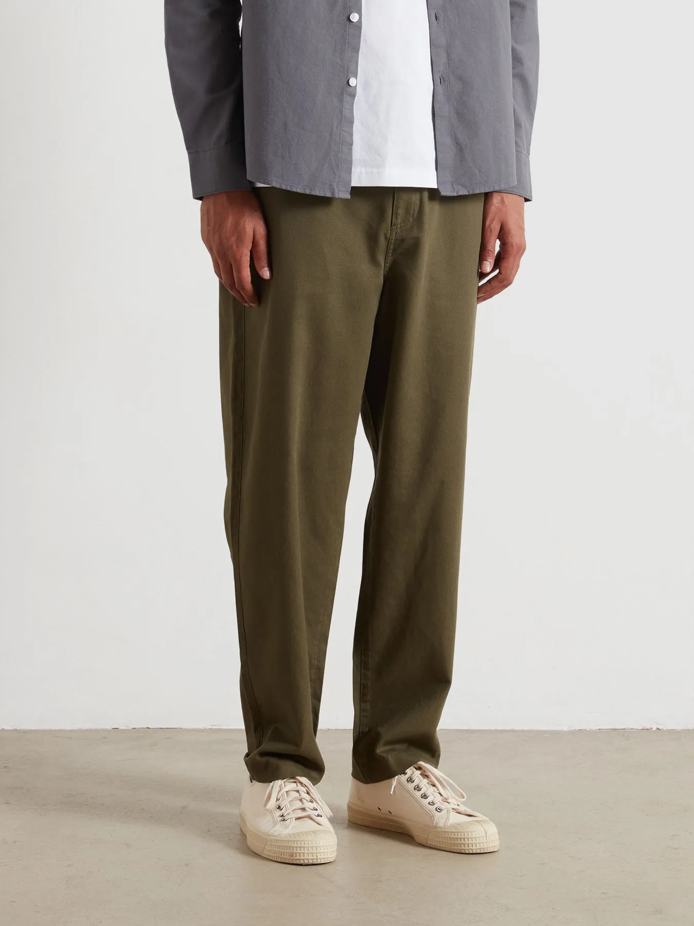 Hawtin Relaxed Tapered Fit Full Length Trousers In Olive Green sold by Farah product image thumbnail 2