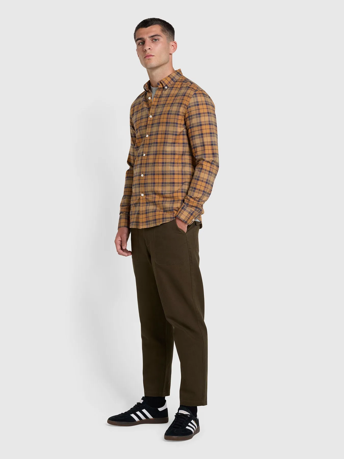 Hawtin Relaxed Tapered Fit Canvas Trousers In Olive Green sold by Farah