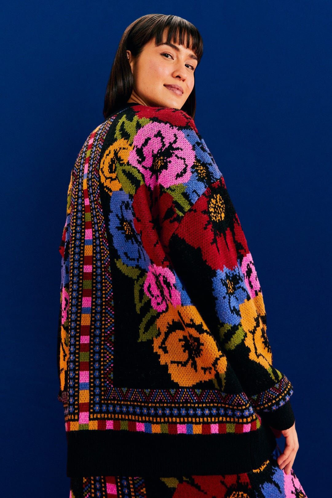 Black Flowers Tapestry Midi Cardigan sold by FARM Rio product image thumbnail 3