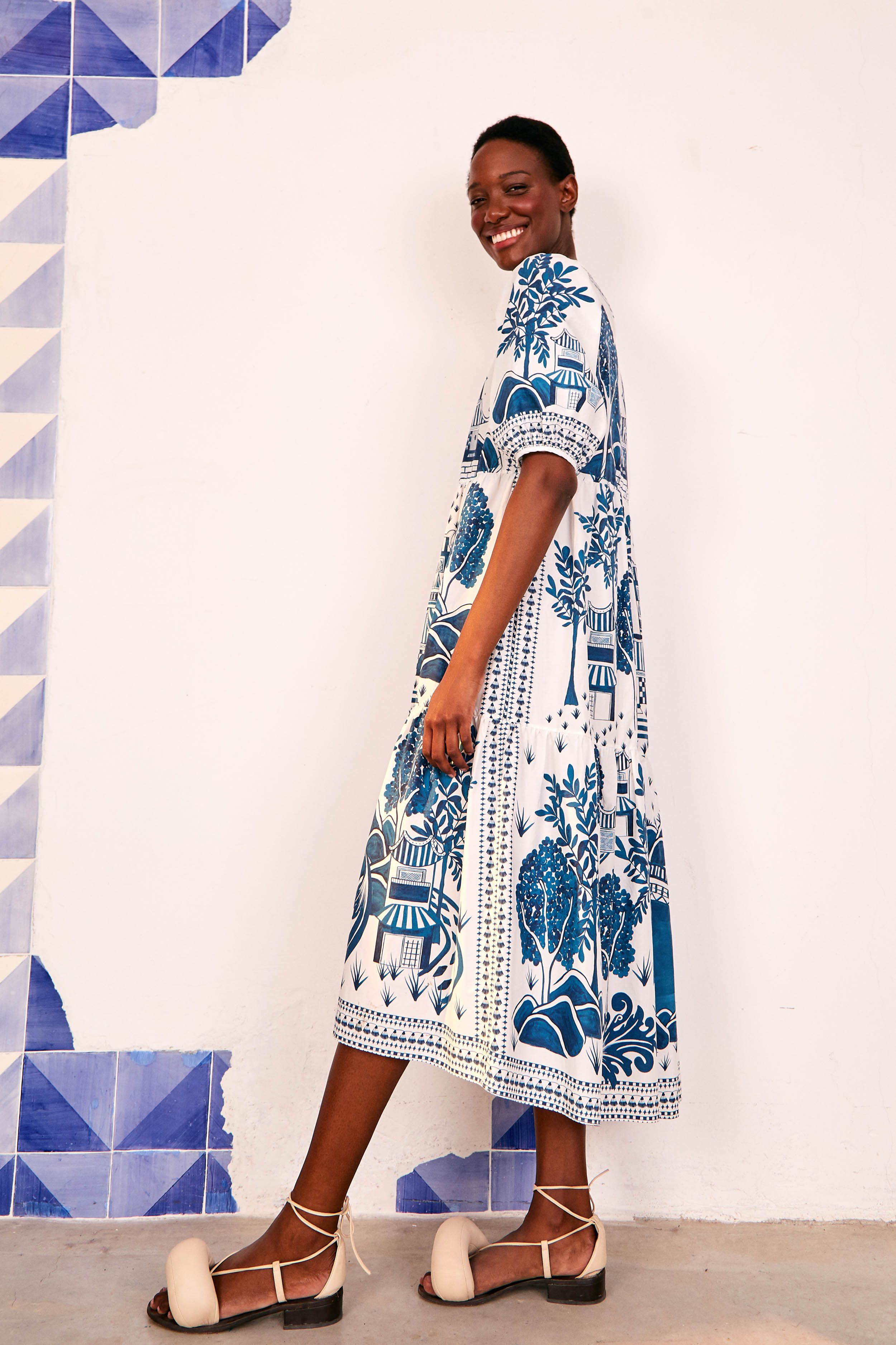 ANCIENT GARDEN MIDI DRESS sold by FARM Rio product image thumbnail 3