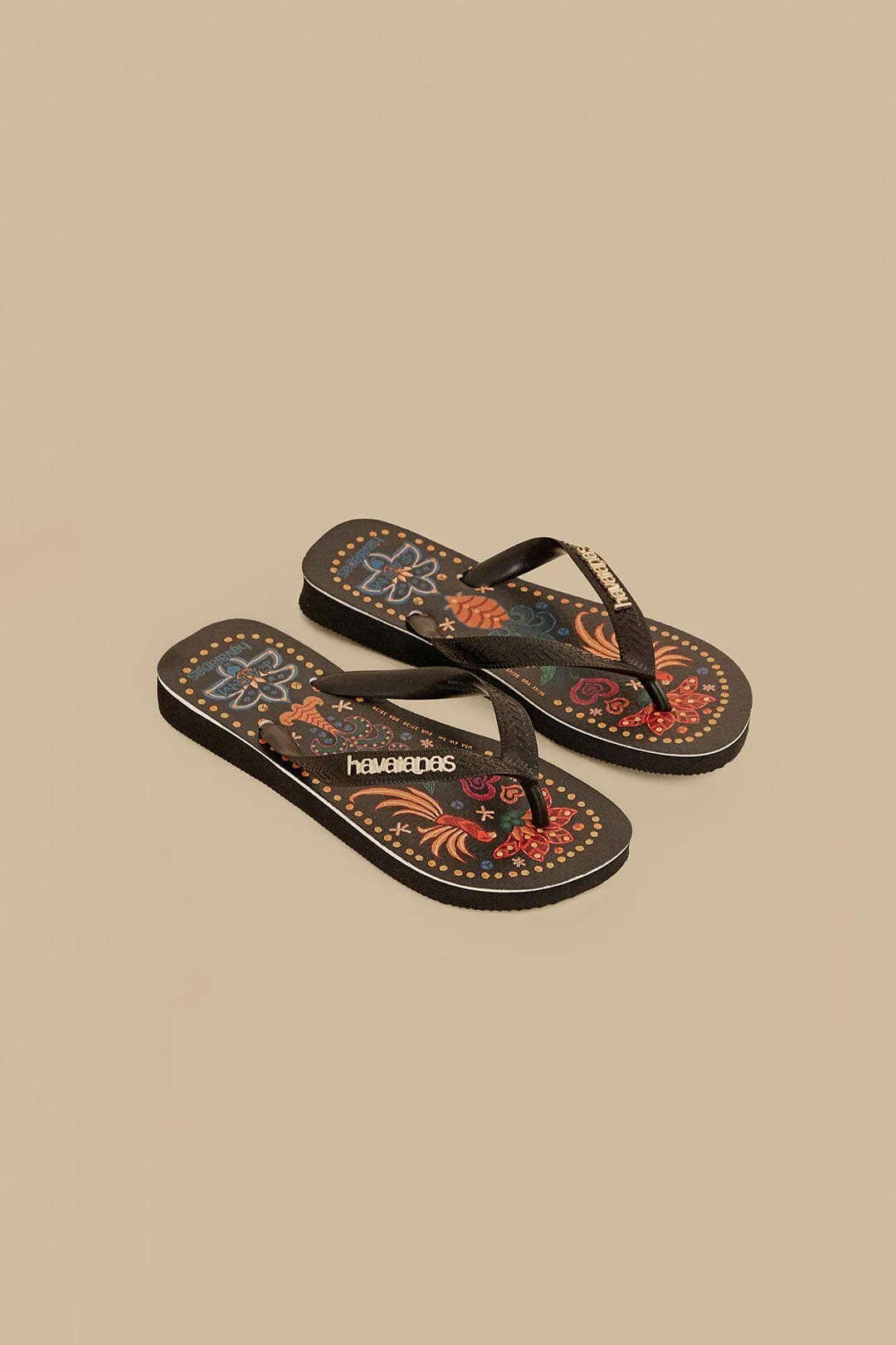 Amazon Life Havaianas sold by FARM Rio