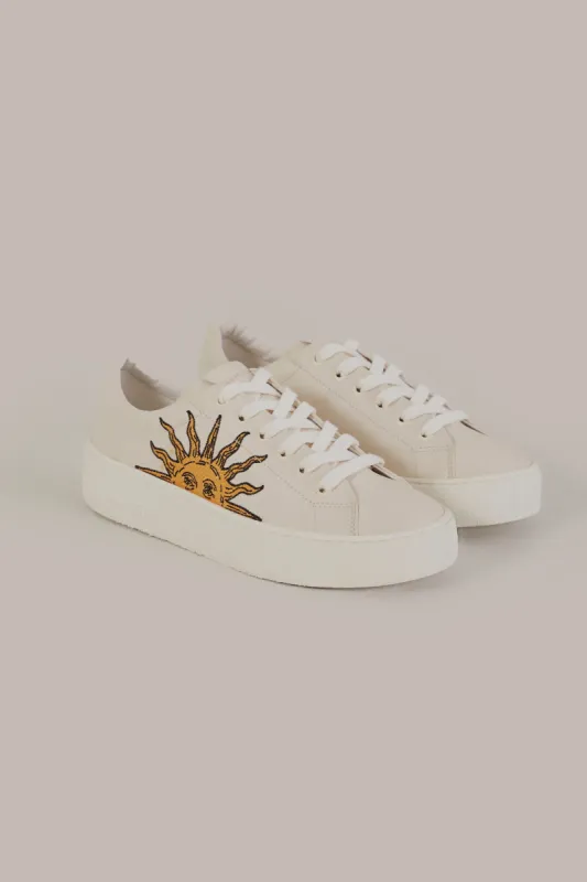 Off-White Flatform Sneaker sold by FARM Rio