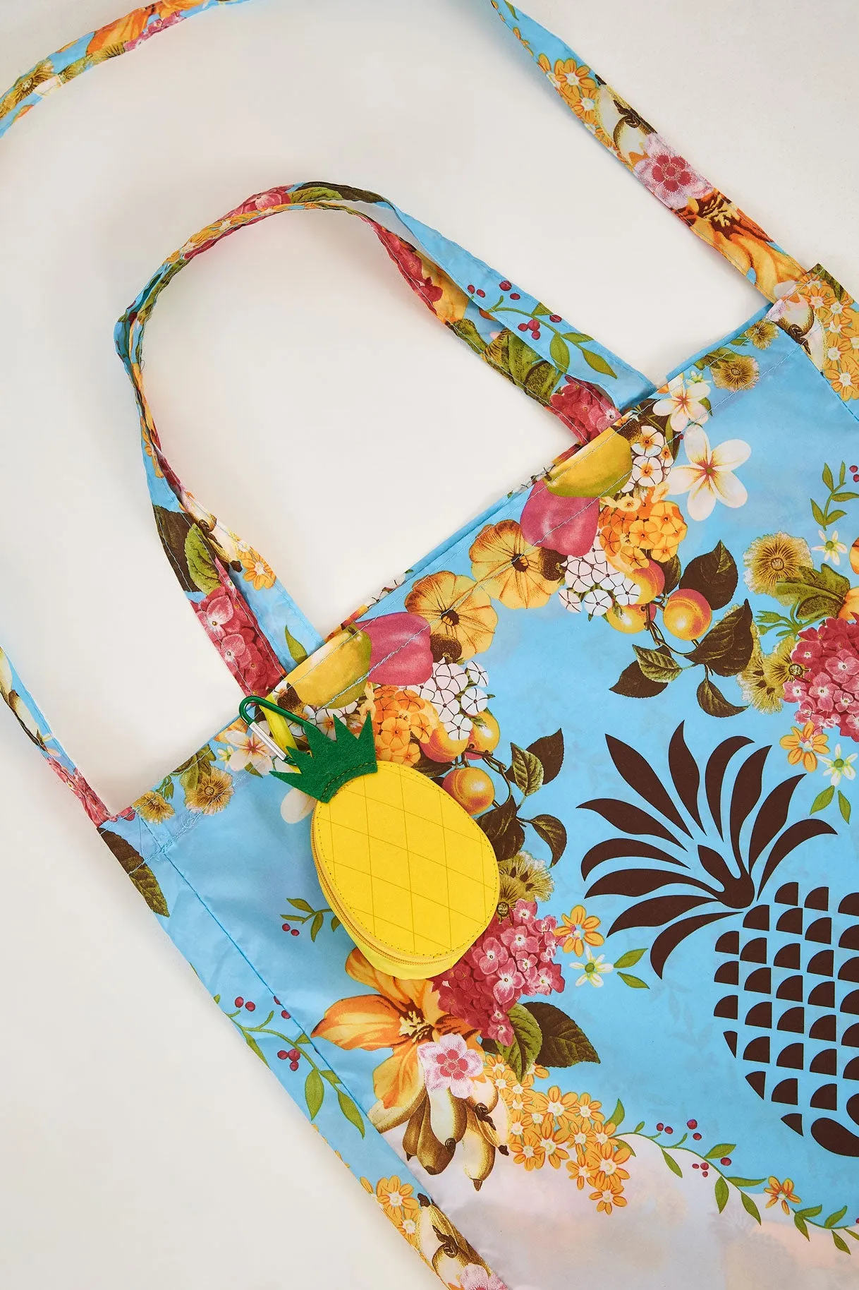 Pinneaple Bag sold by FARM Rio product image thumbnail 2