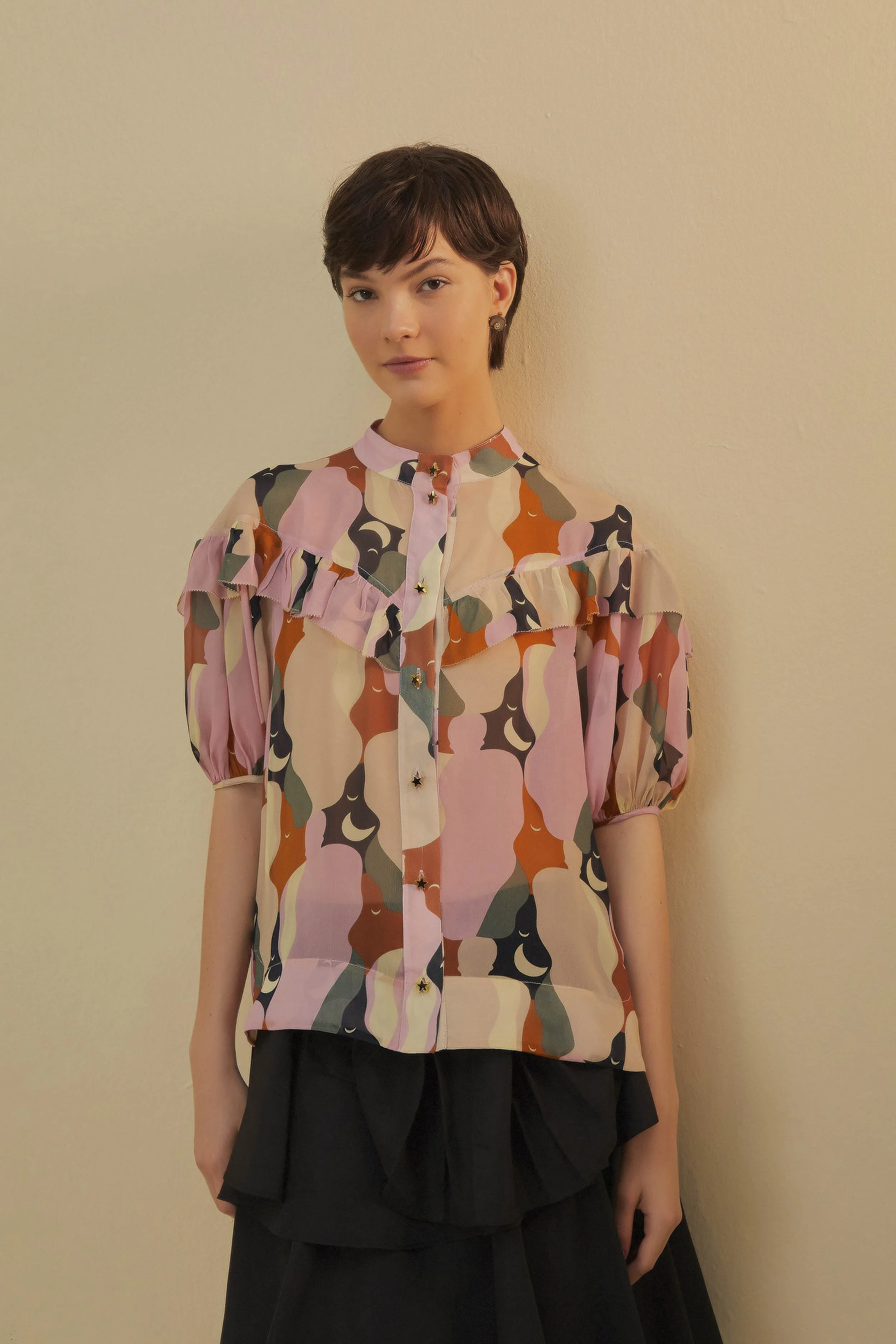The Kiss Multicolor Short Sleeve Blouse sold by FARM Rio product image thumbnail 4