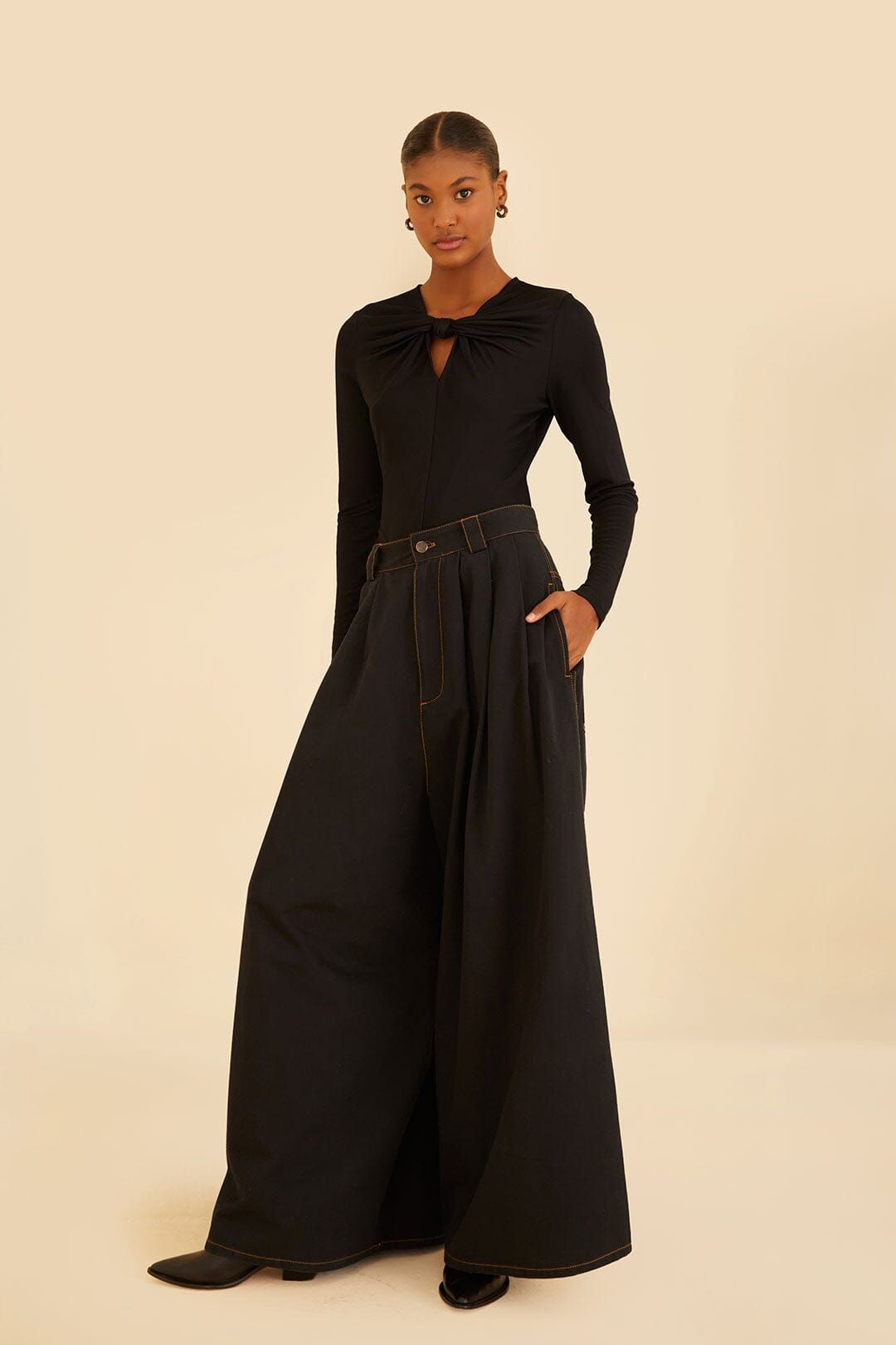 Black Canvas Maxi Pleated Pants sold by FARM Rio product image thumbnail 2