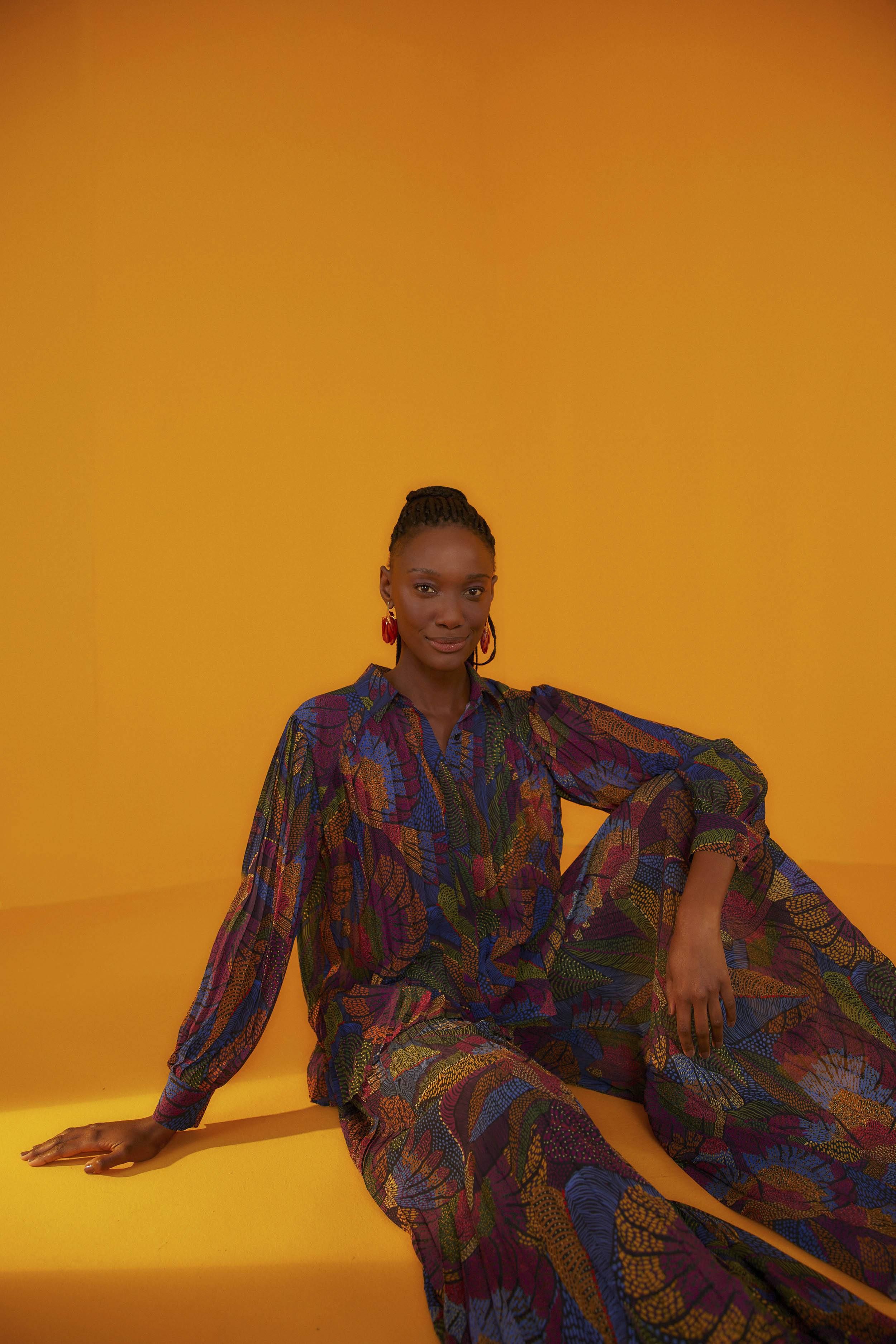 Dotted Macaws Pleated Pants sold by FARM Rio product image thumbnail 3