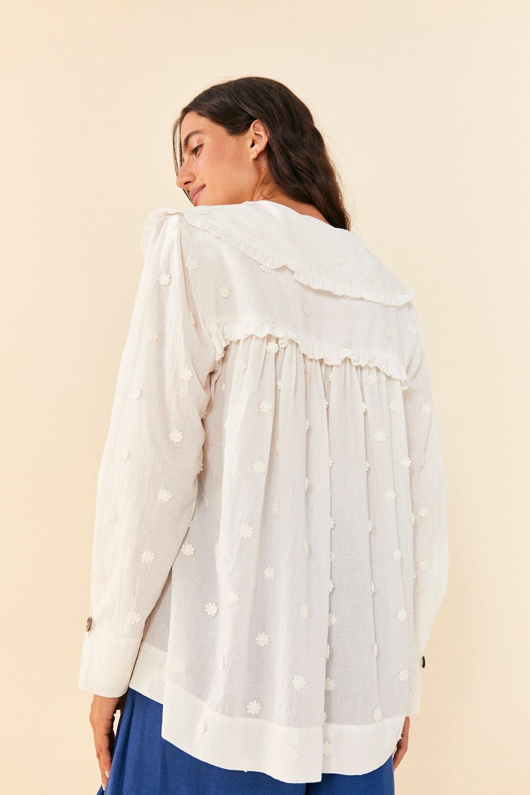 Off-White 3D Flowers Blouse sold by FARM Rio product image thumbnail 2