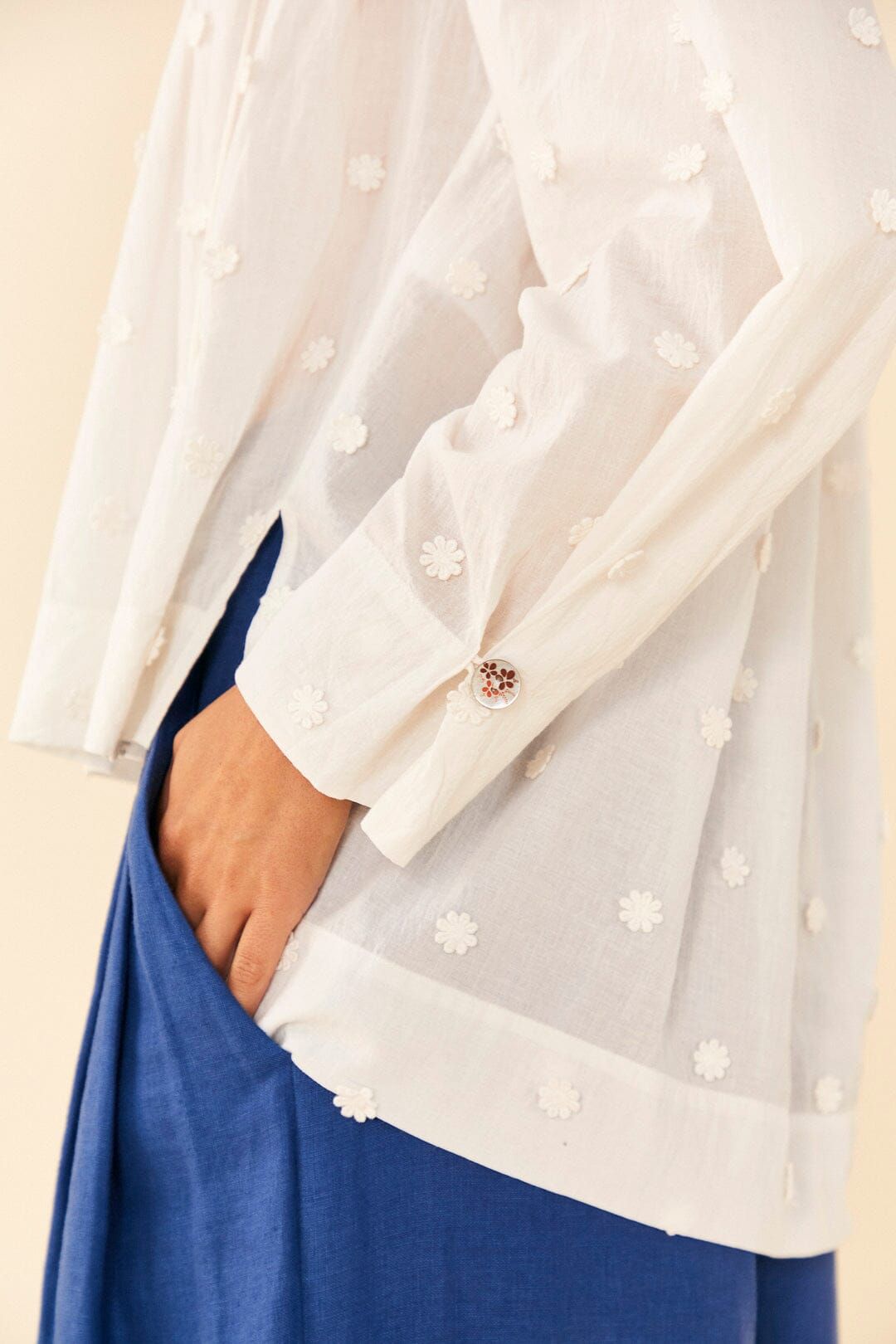 Off-White 3D Flowers Blouse sold by FARM Rio product image thumbnail 3