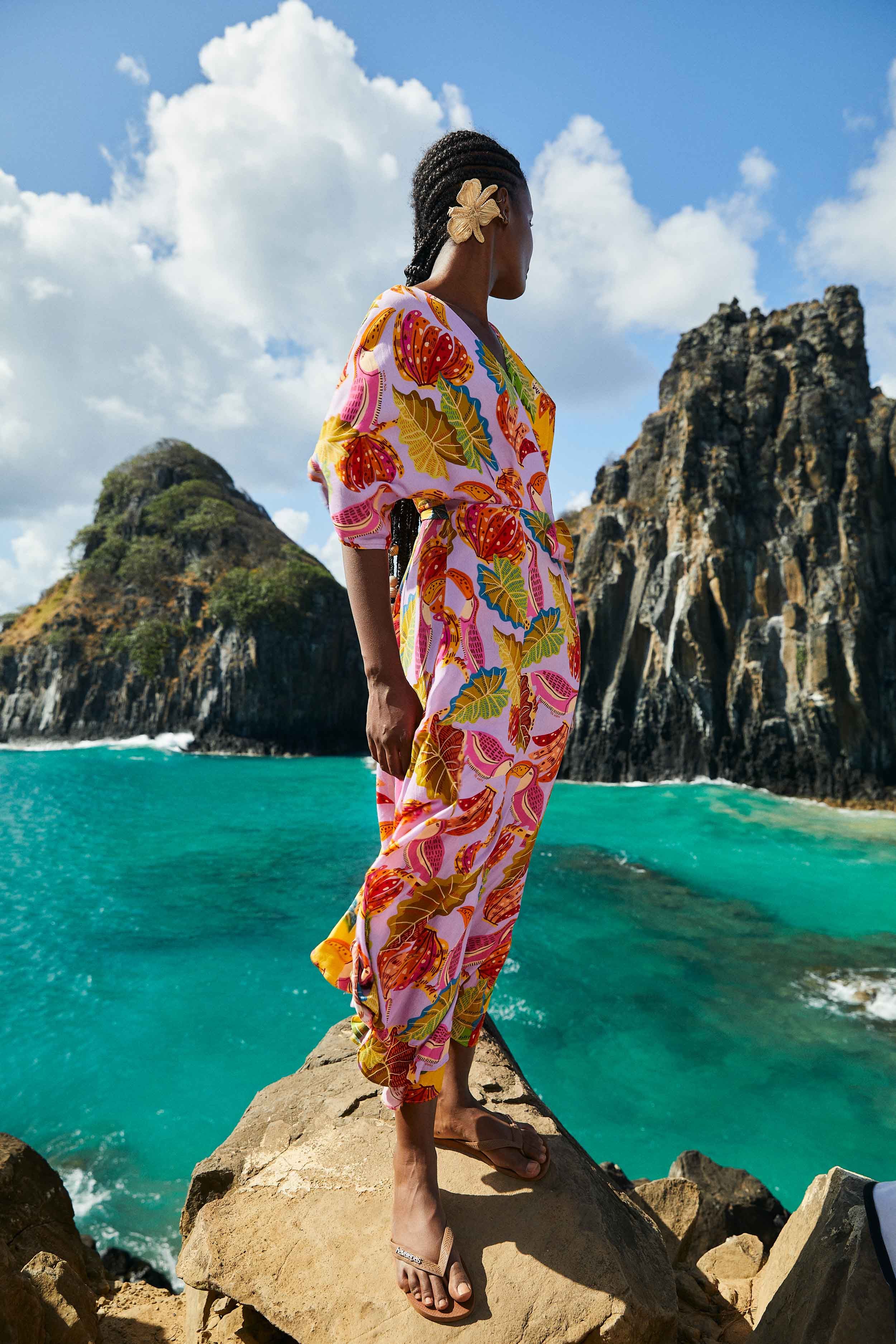 MIXED BEAKS & BANANAS MAXI WRAP DRESS sold by FARM Rio product image thumbnail 5