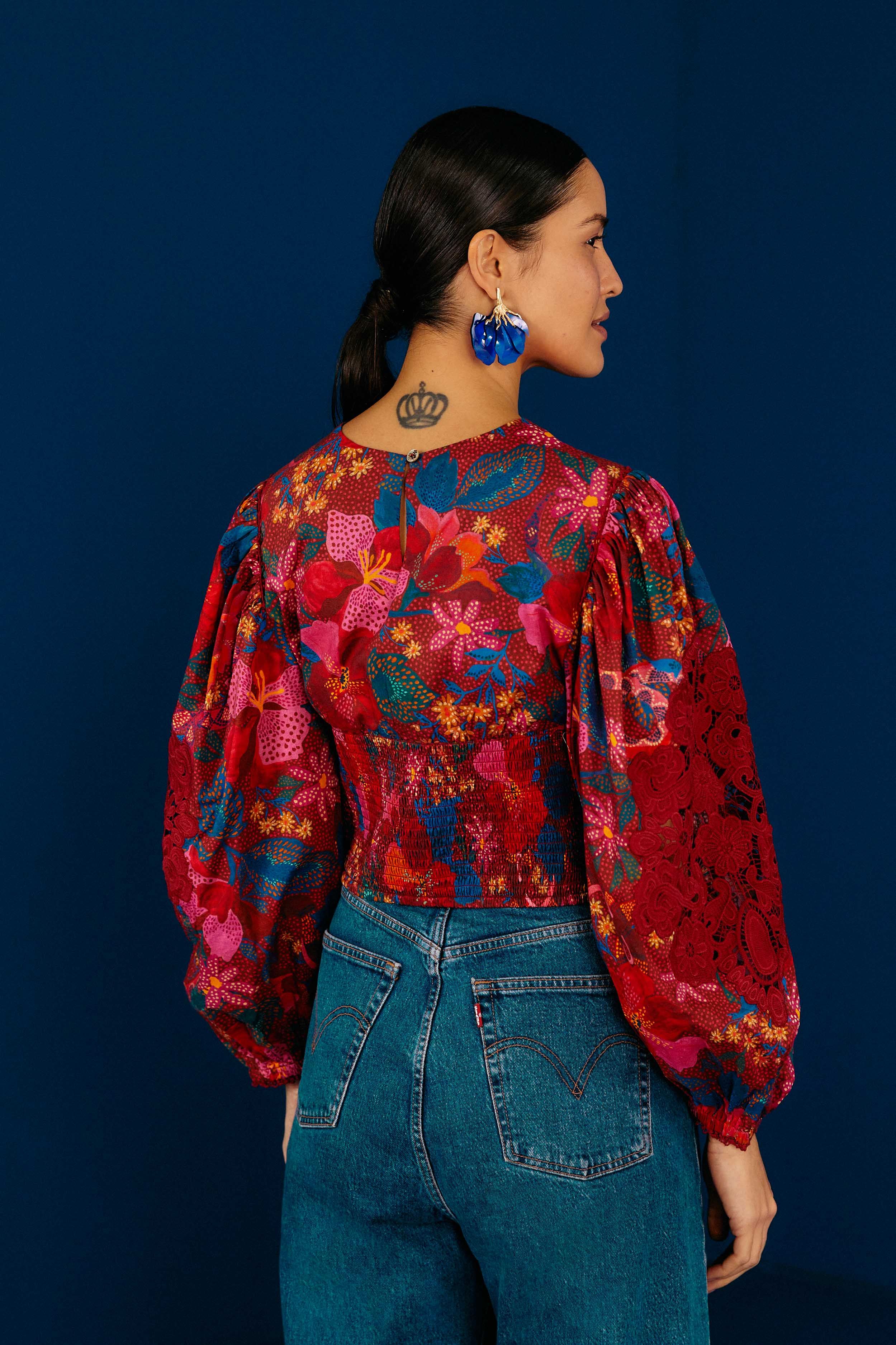 Red Wild Life Blouse sold by FARM Rio product image thumbnail 2