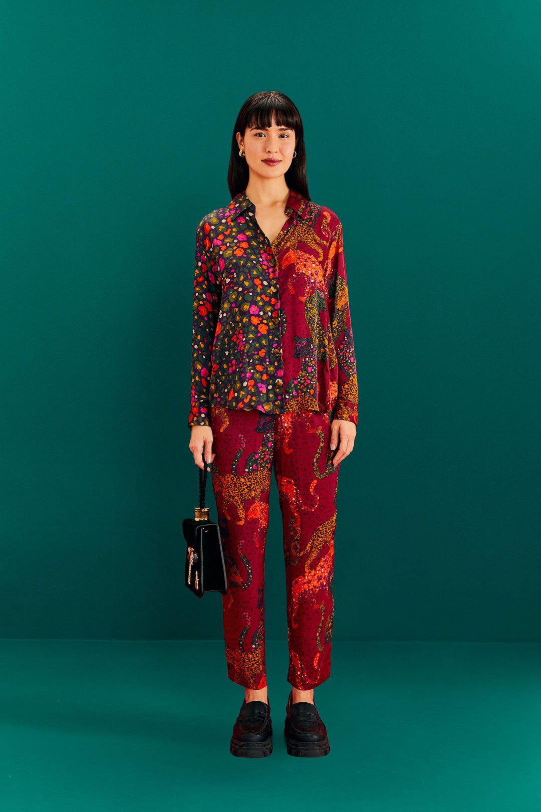 Bright Leopards Lenzing™ Ecovero™ Viscose Shirt sold by FARM Rio product image thumbnail 2