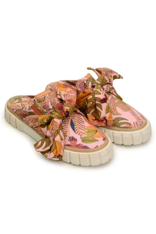 SUMMER DREAM MULE SNEAKER  WITH BOW sold by FARM Rio