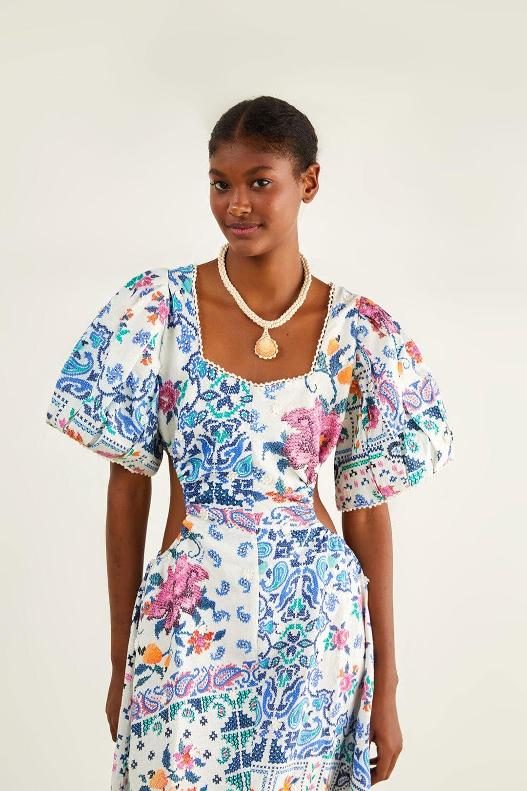 Off-White Romantic Bandanas Midi Dress sold by FARM Rio product image thumbnail 2