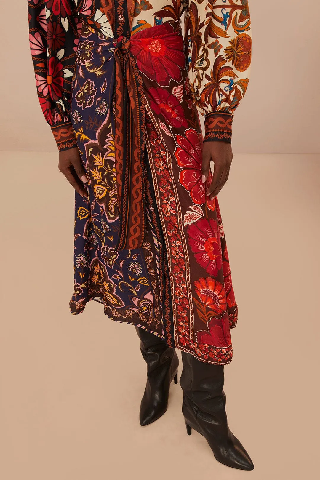 Multicolor Miranda Mix LENZING™ ECOVERO™ Viscose Chemise Midi Dress sold by FARM Rio product image thumbnail 3