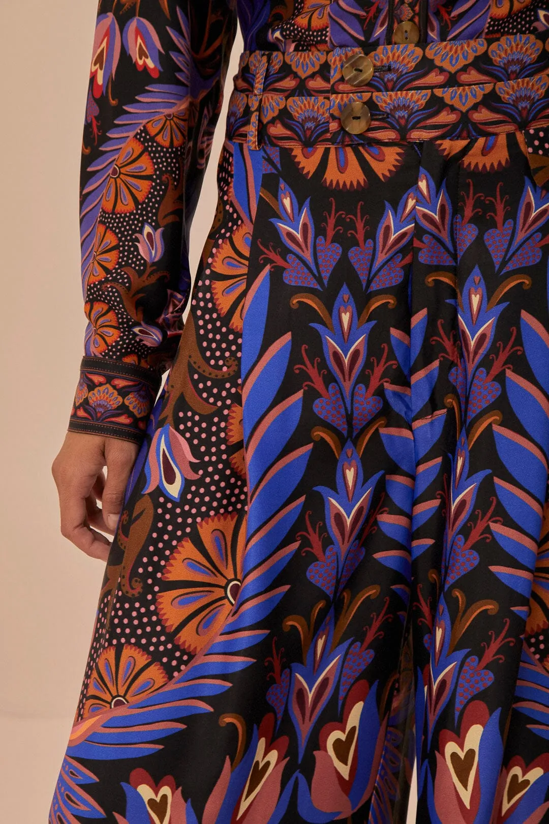 Black Heart Forest LENZING™ ECOVERO™ Viscose Wide Pants sold by FARM Rio product image thumbnail 5