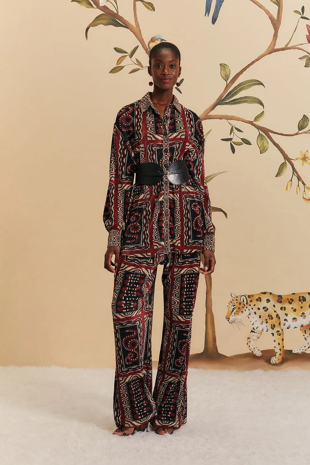 Black Snake Scarves Pleated Shirt sold by FARM Rio product image thumbnail 3