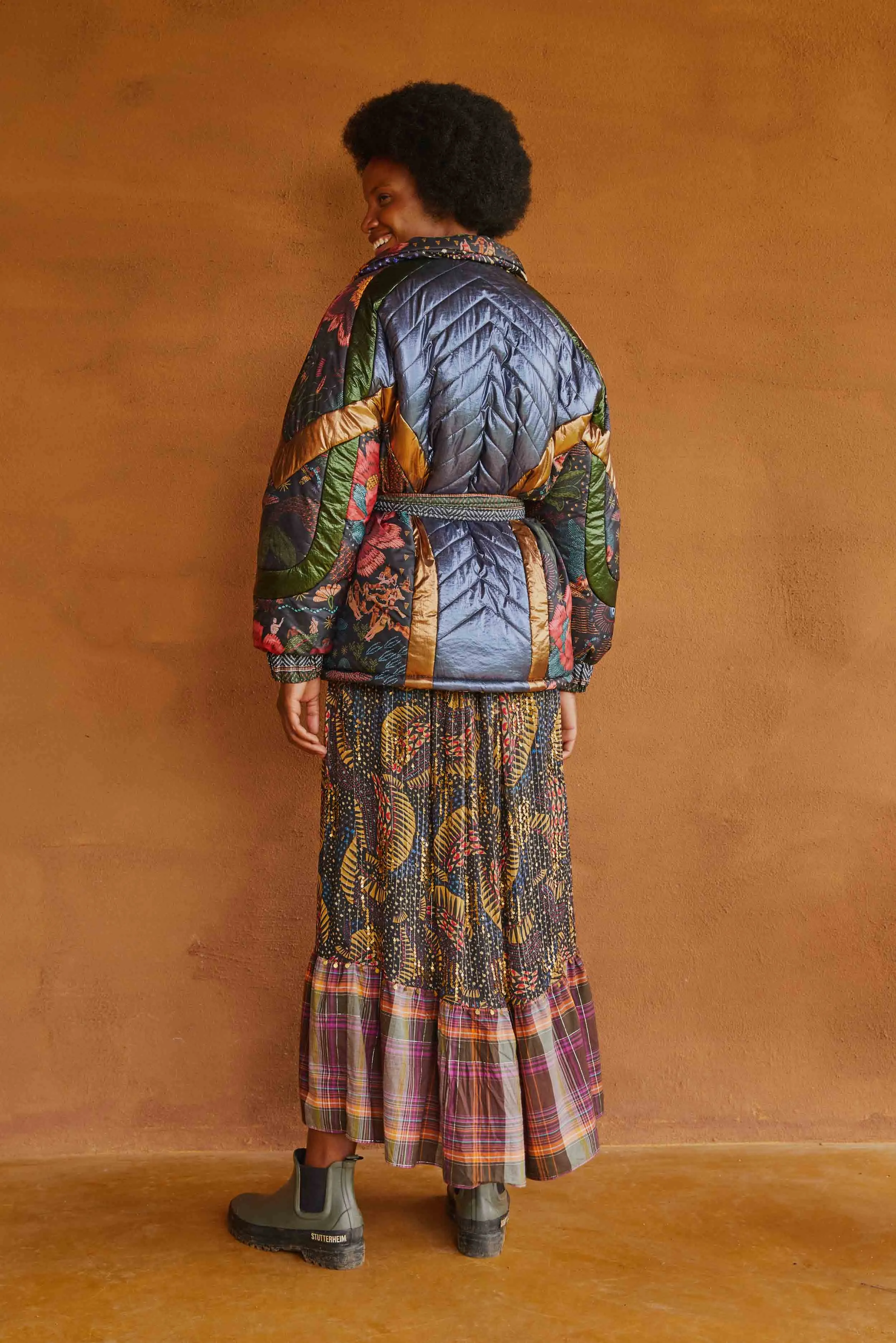 BLACK WILD BANANAS METALLIC REVERSIBLE PUFFER JACKET sold by FARM Rio product image thumbnail 3