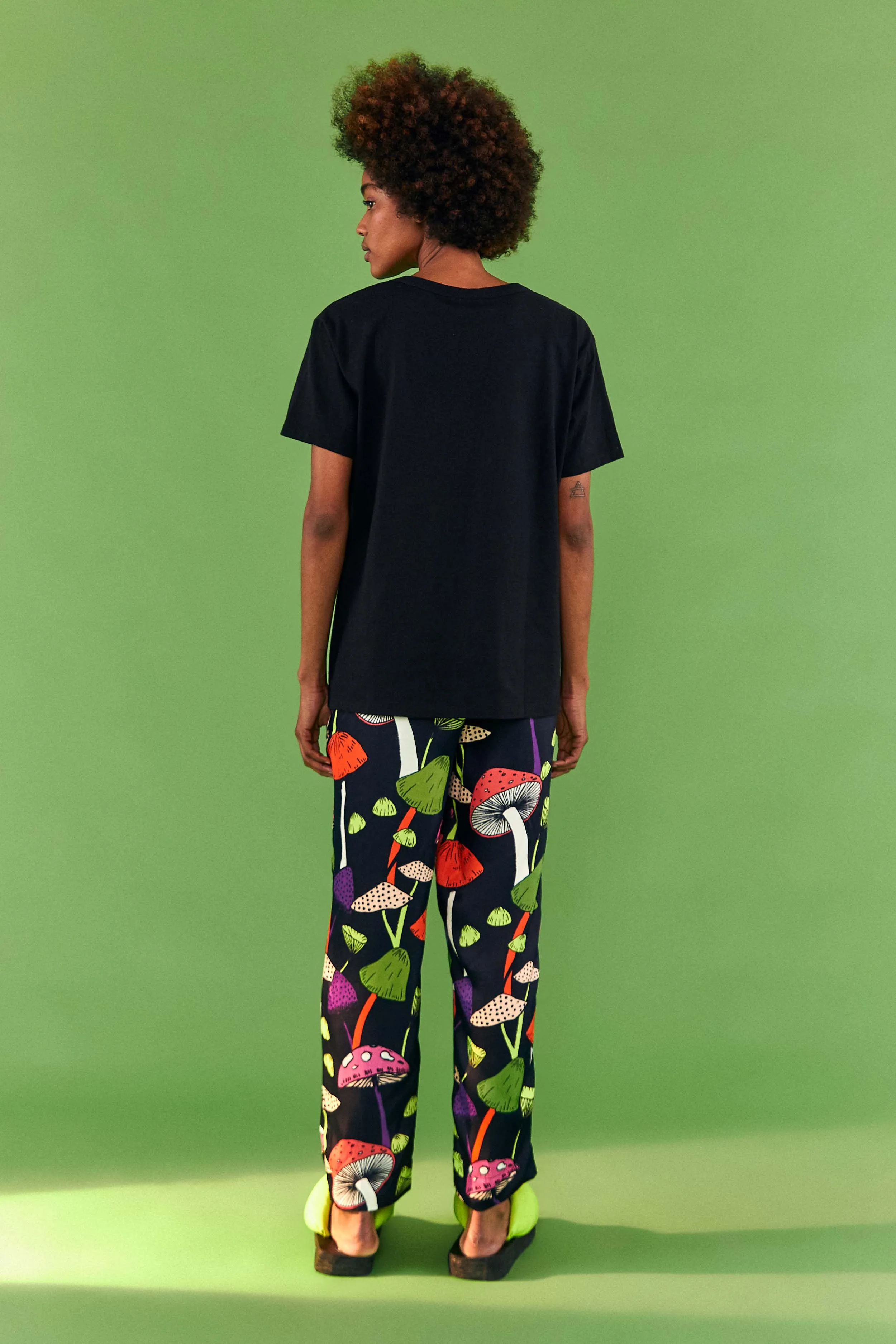 BLACK DRESS IN HAPPINESS T SHIRT sold by FARM Rio product image thumbnail 2