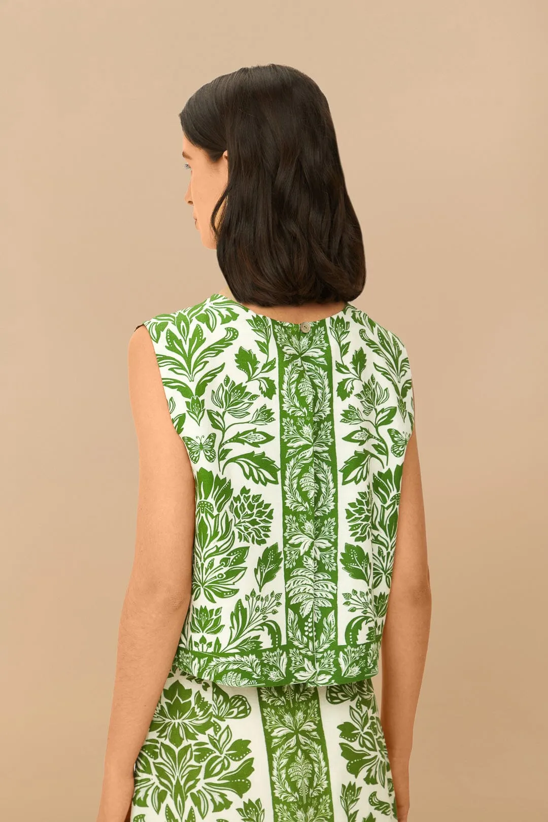 Green Delicate Tapestry LENZING™ ECOVERO™ Euroflax™ Blouse sold by FARM Rio product image thumbnail 4