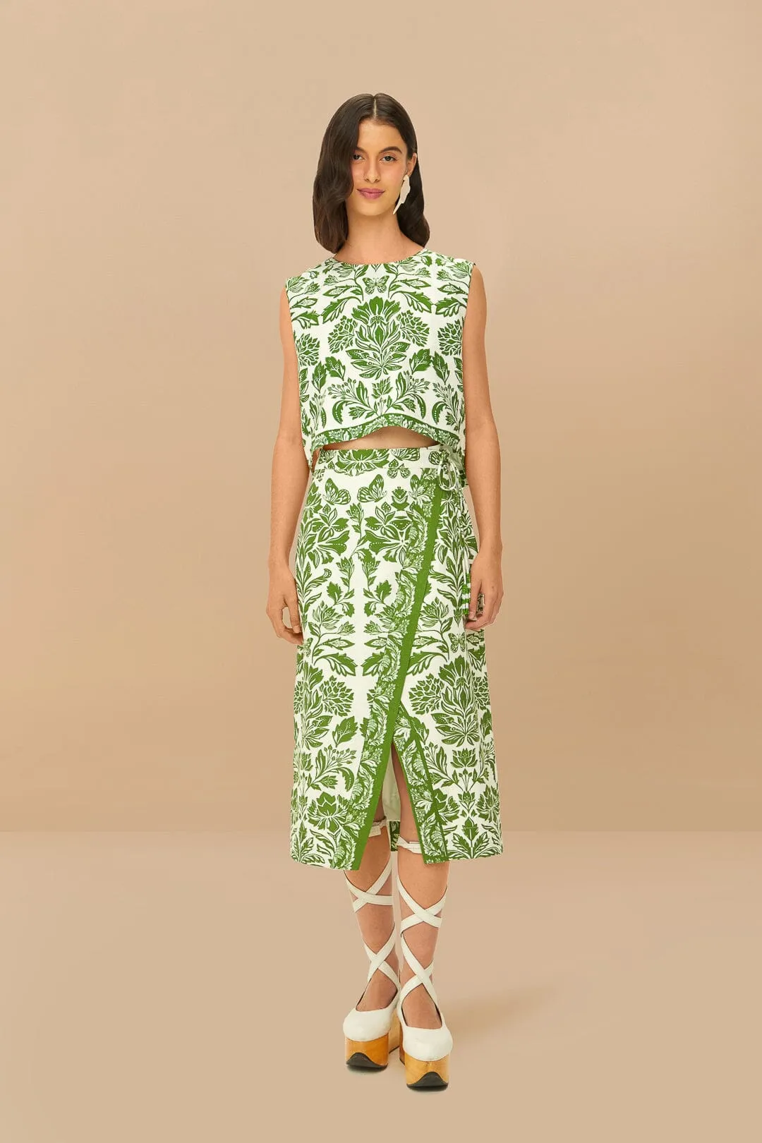 Green Delicate Tapestry LENZING™ ECOVERO™ Euroflax™ Blouse sold by FARM Rio product image thumbnail 2