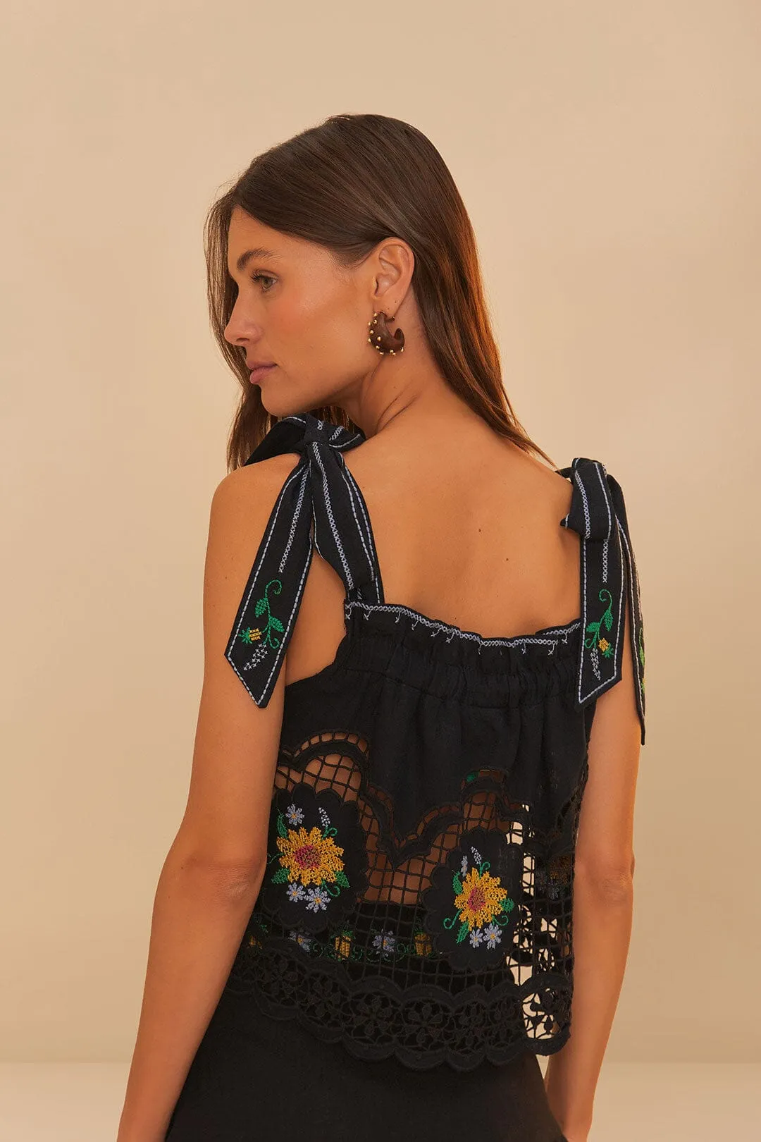 Black Daisy Embroidery LENZING™ ECOVERO™ Euroflax™ Blouse sold by FARM Rio product image thumbnail 4