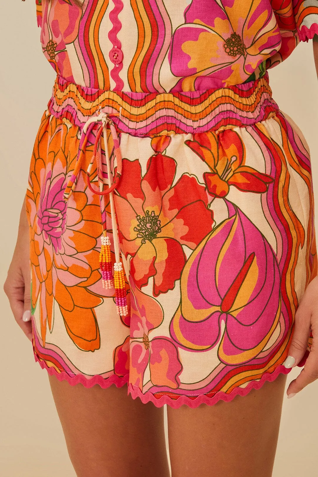 Beige Spring Affair LENZING™ ECOVERO™ Euroflax™ Shorts sold by FARM Rio product image thumbnail 2