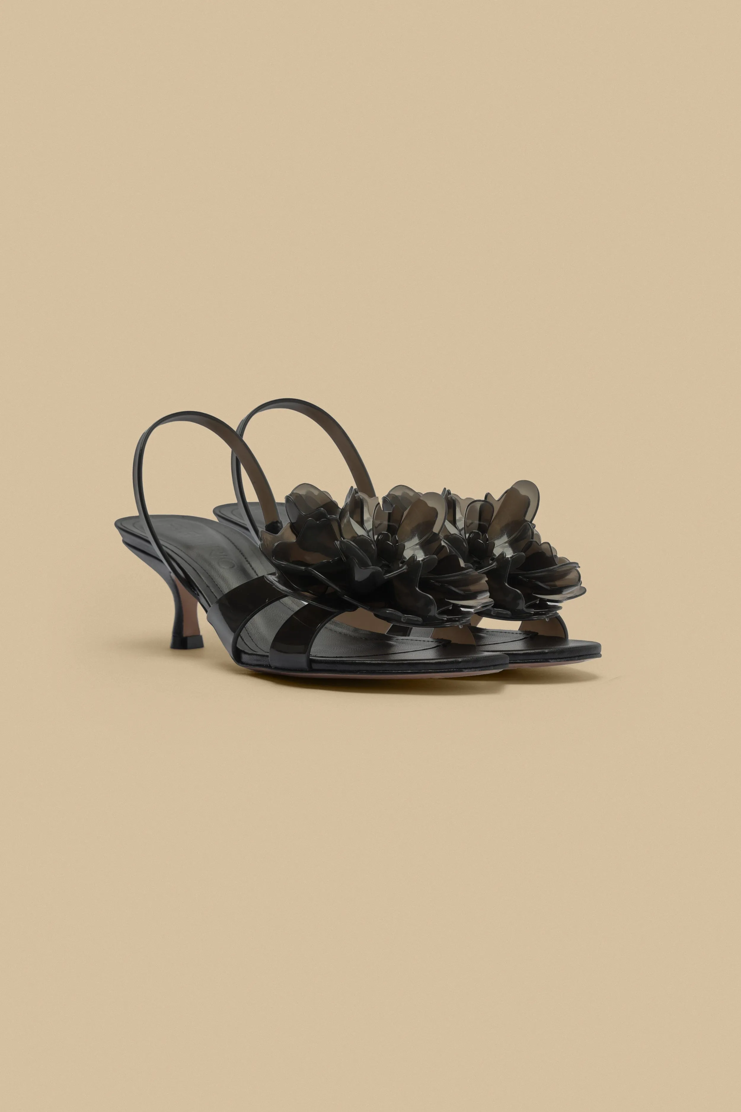 Black Flower Jelly Kitten Sandal sold by FARM Rio product image thumbnail 2