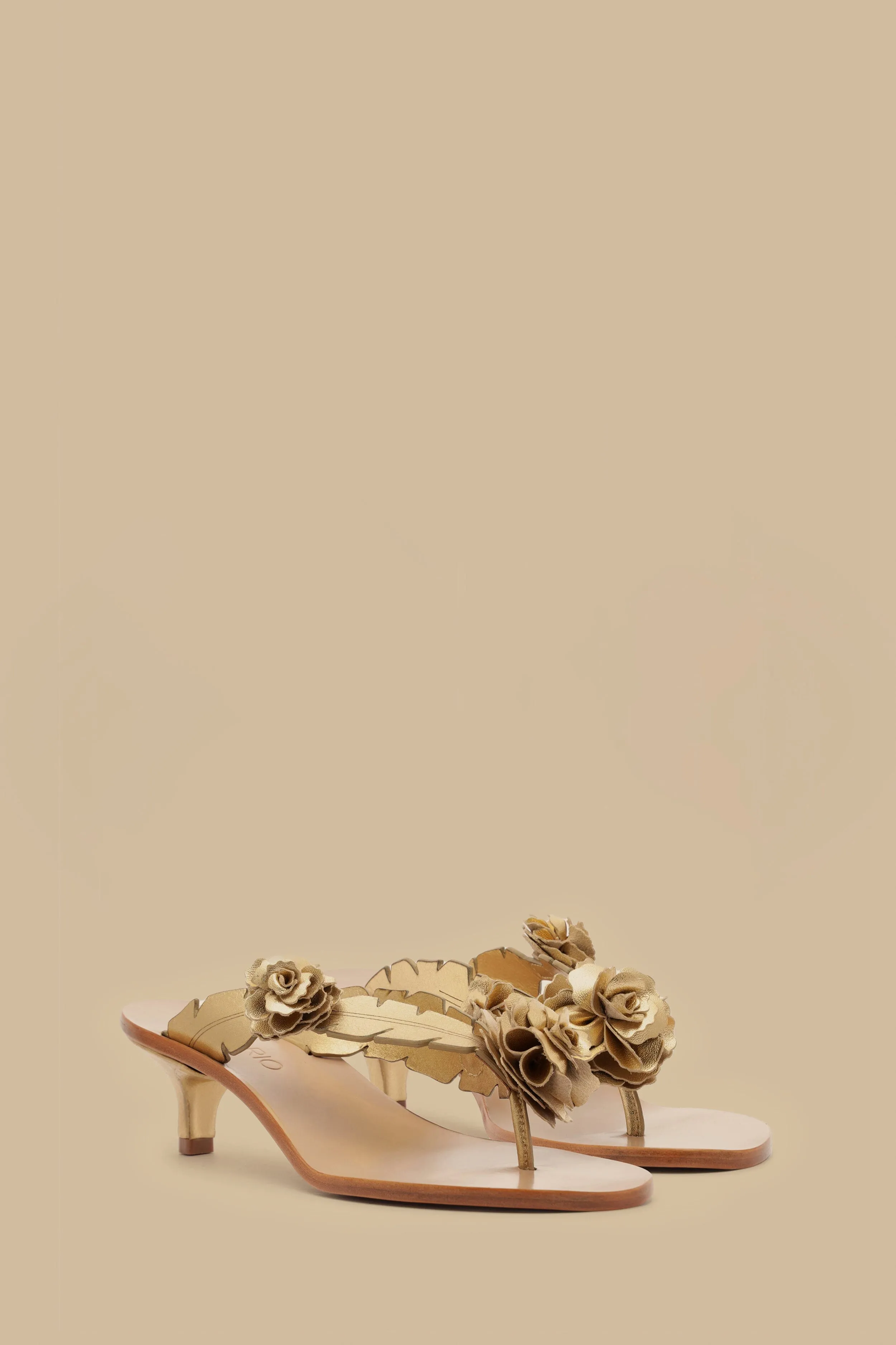 Gold Blooming Kitten Sandal sold by FARM Rio product image thumbnail 2