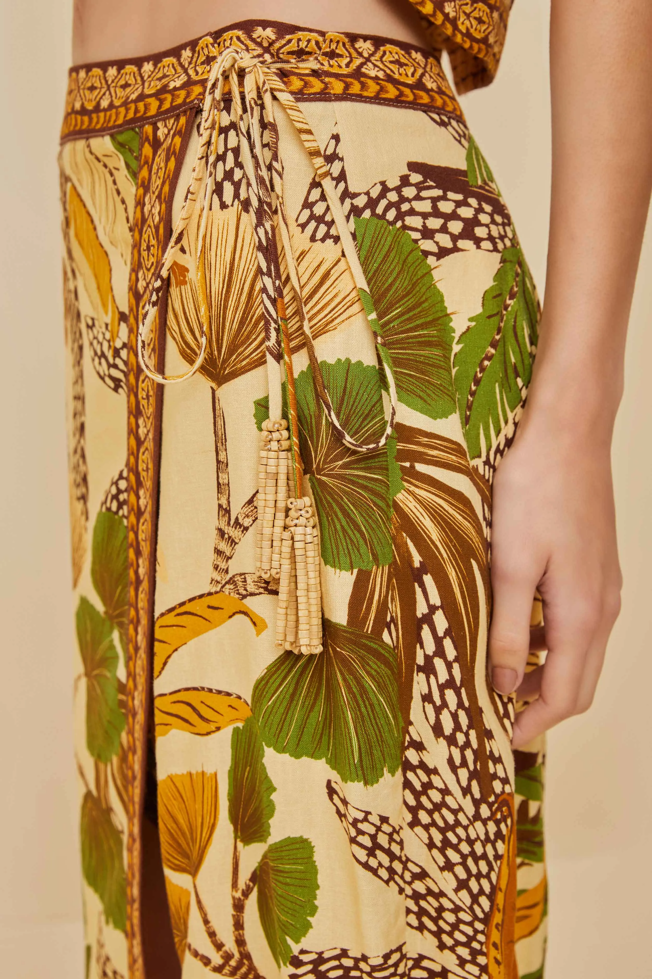 Sand Foliage Sketch LENZING™ ECOVERO™ Euroflax™ Midi Skirt sold by FARM Rio product image thumbnail 4