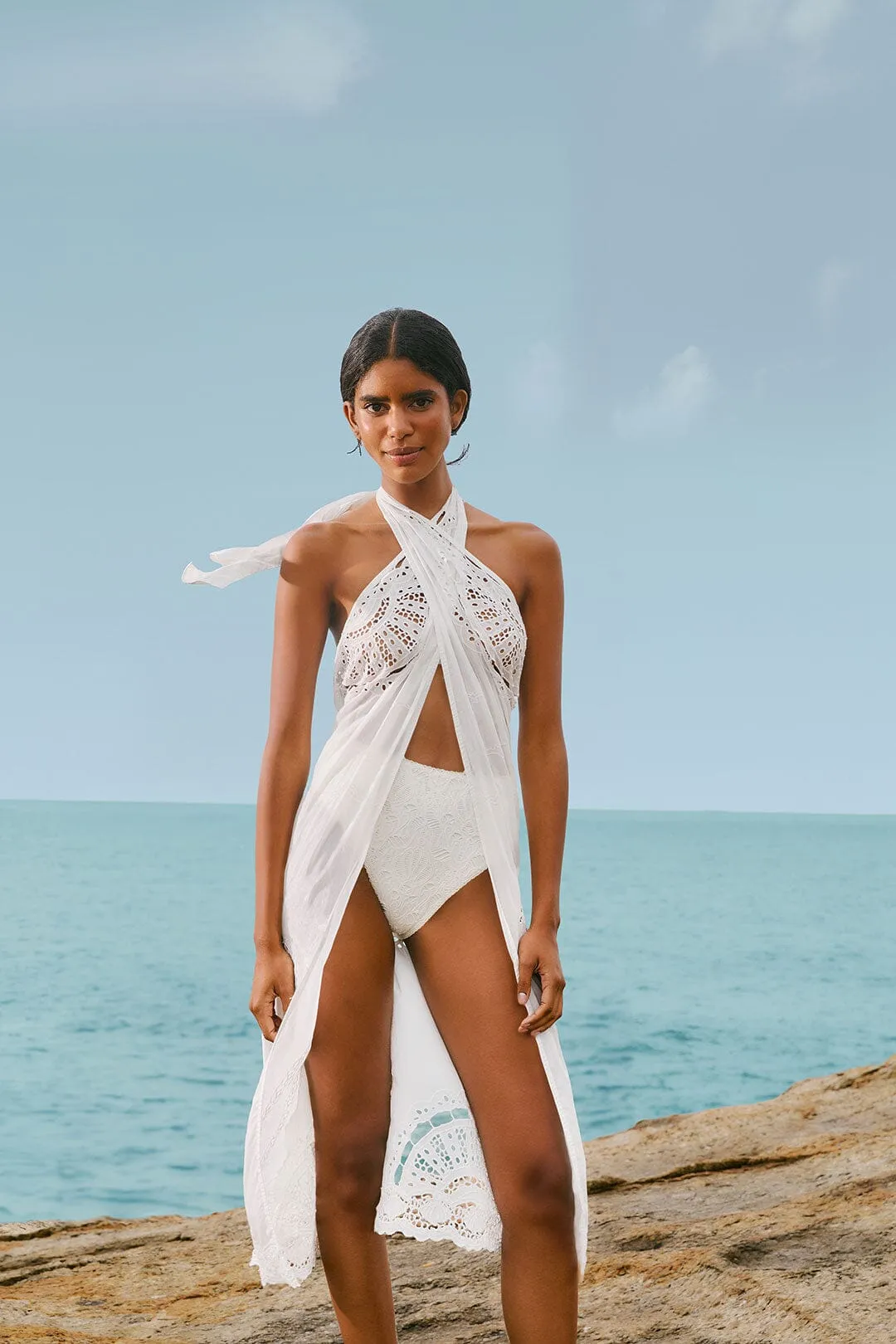 Palm Trees Richilieu Tunic sold by FARM Rio product image thumbnail 2