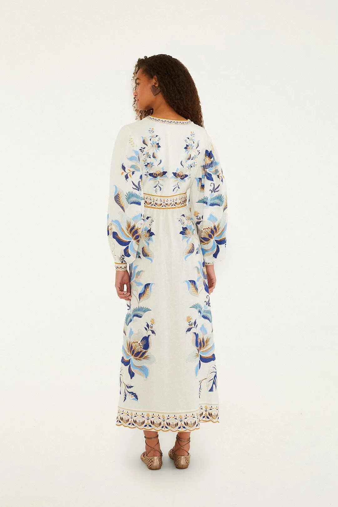 Off-White Mystic Blue Lotus Dreamscape Lenzing™ Ecovero™ Euroflex Maxi Dress sold by FARM Rio product image thumbnail 3