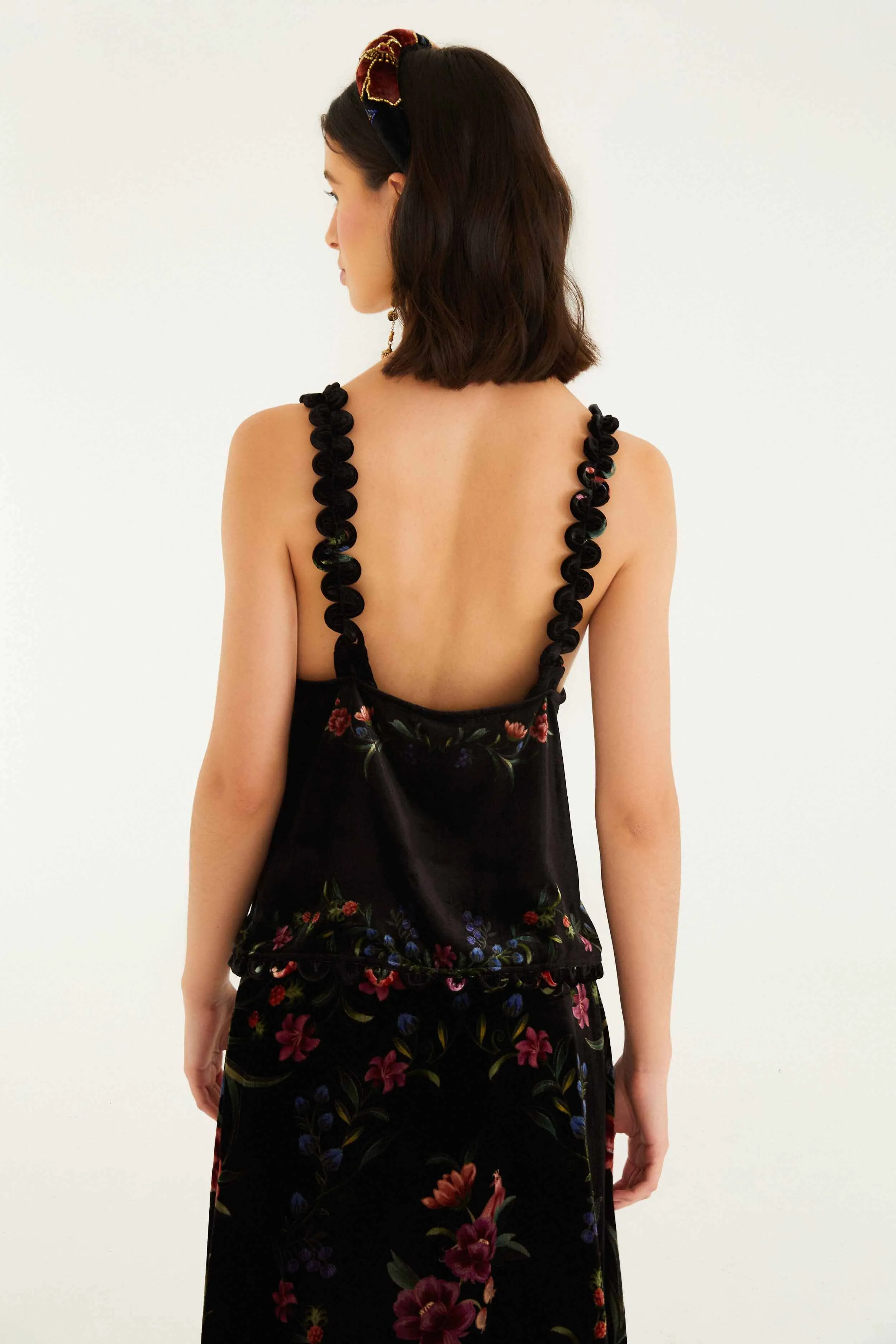 Black Belle Garden Scallop Sleeveless Top sold by FARM Rio product image thumbnail 3