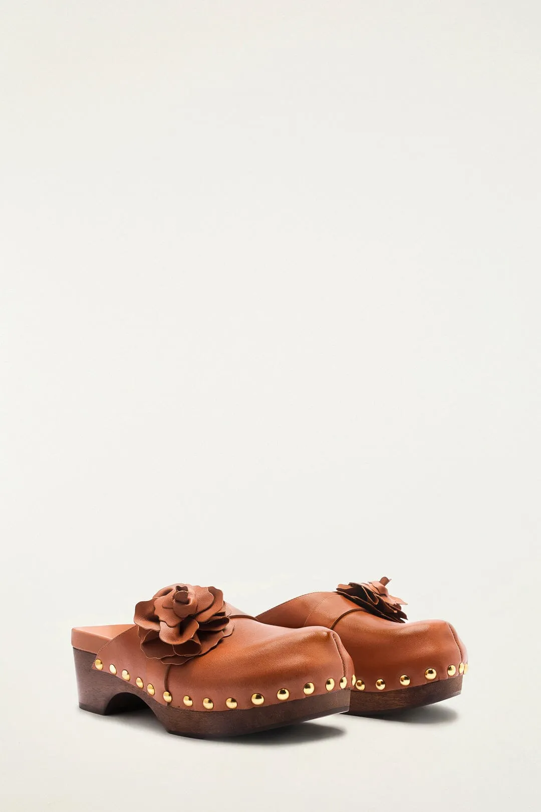 Brown Flower Clog sold by FARM Rio product image thumbnail 5