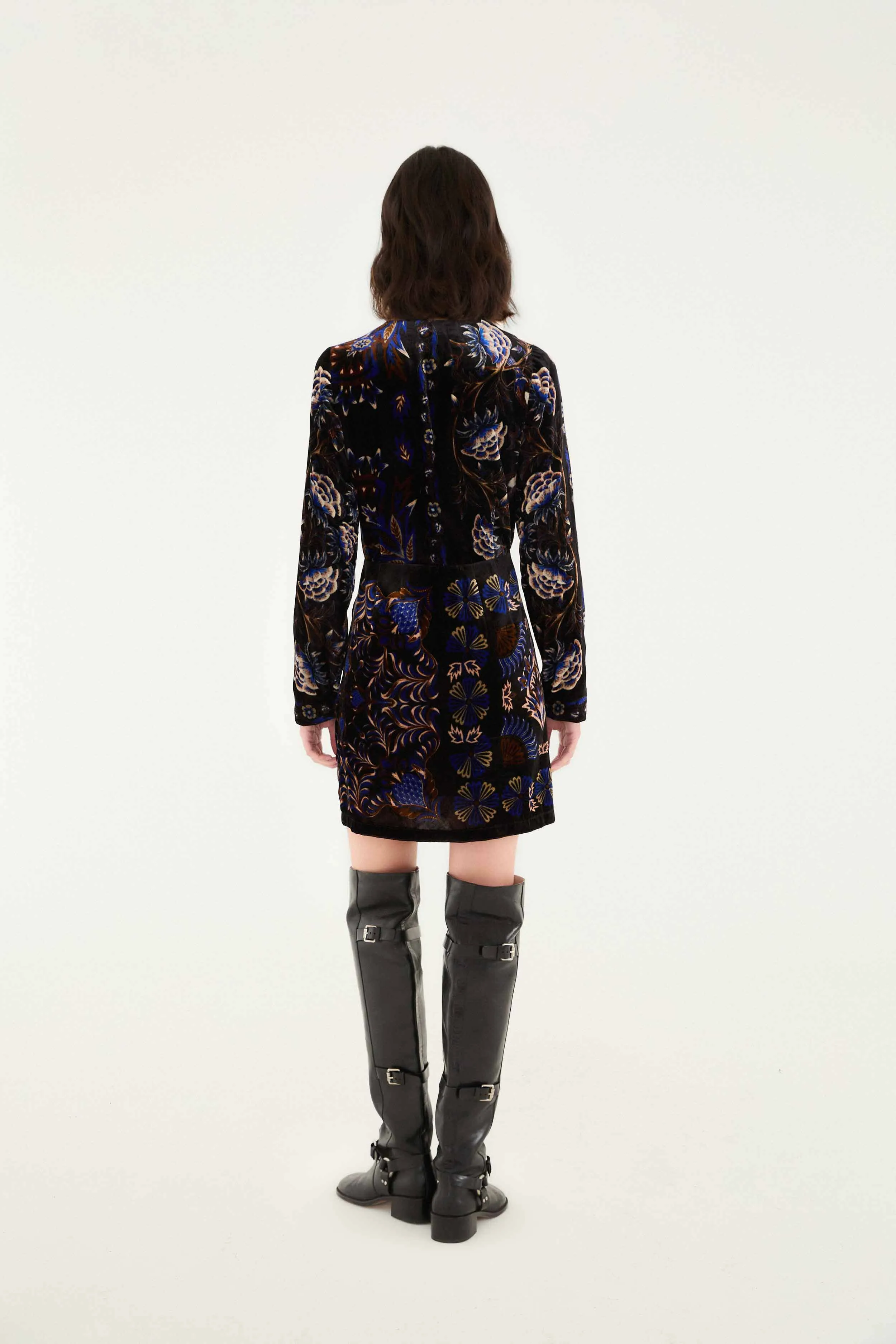 Black Arabesque Mix Scarves Wrap Mini Dress sold by FARM Rio product image thumbnail 3