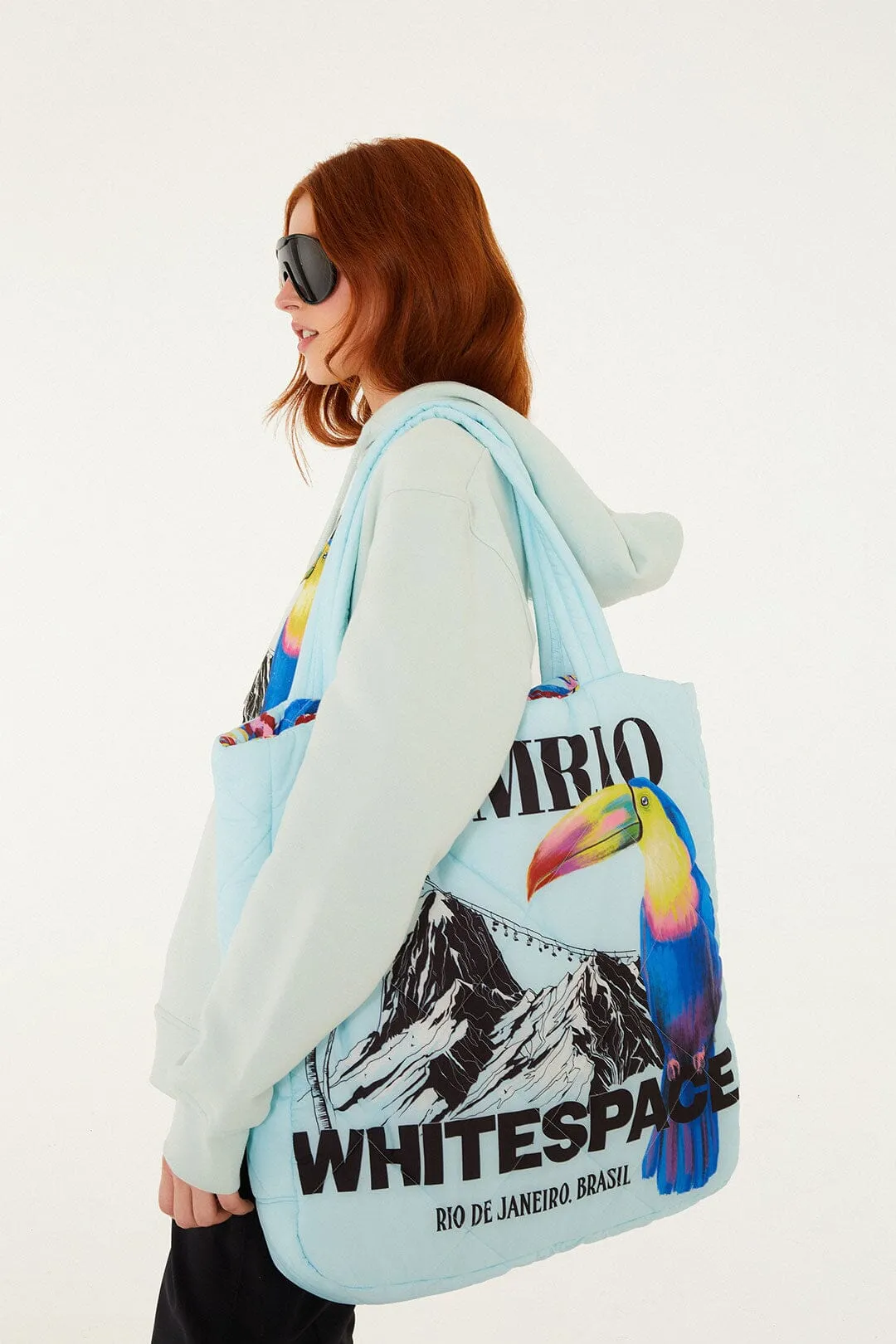 Blue Toucan Puffer Tote Bag sold by FARM Rio product image thumbnail 2