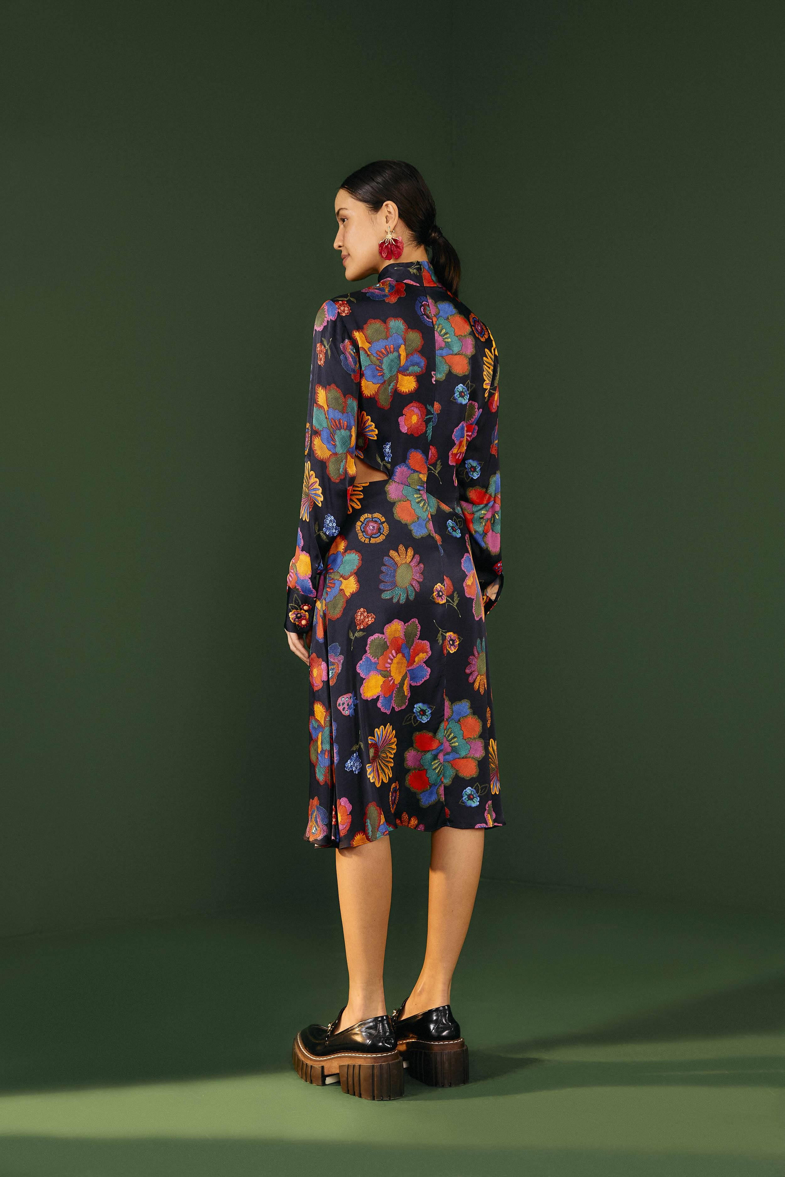 Lilys Garden Cut Out Midi Dress sold by FARM Rio product image thumbnail 2