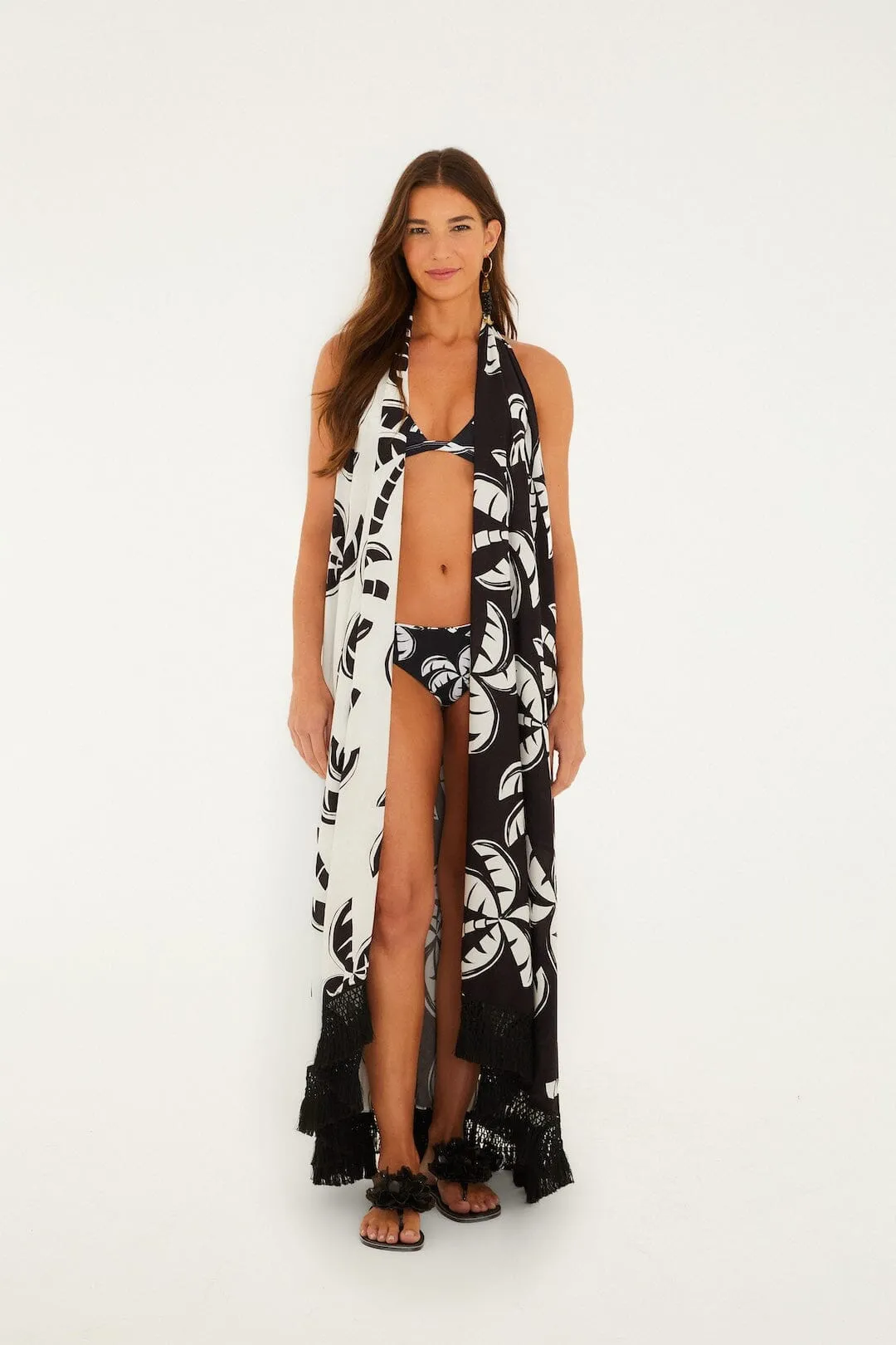 Black And White Graphic Palms Belted Maxi Dress sold by FARM Rio product image thumbnail 4