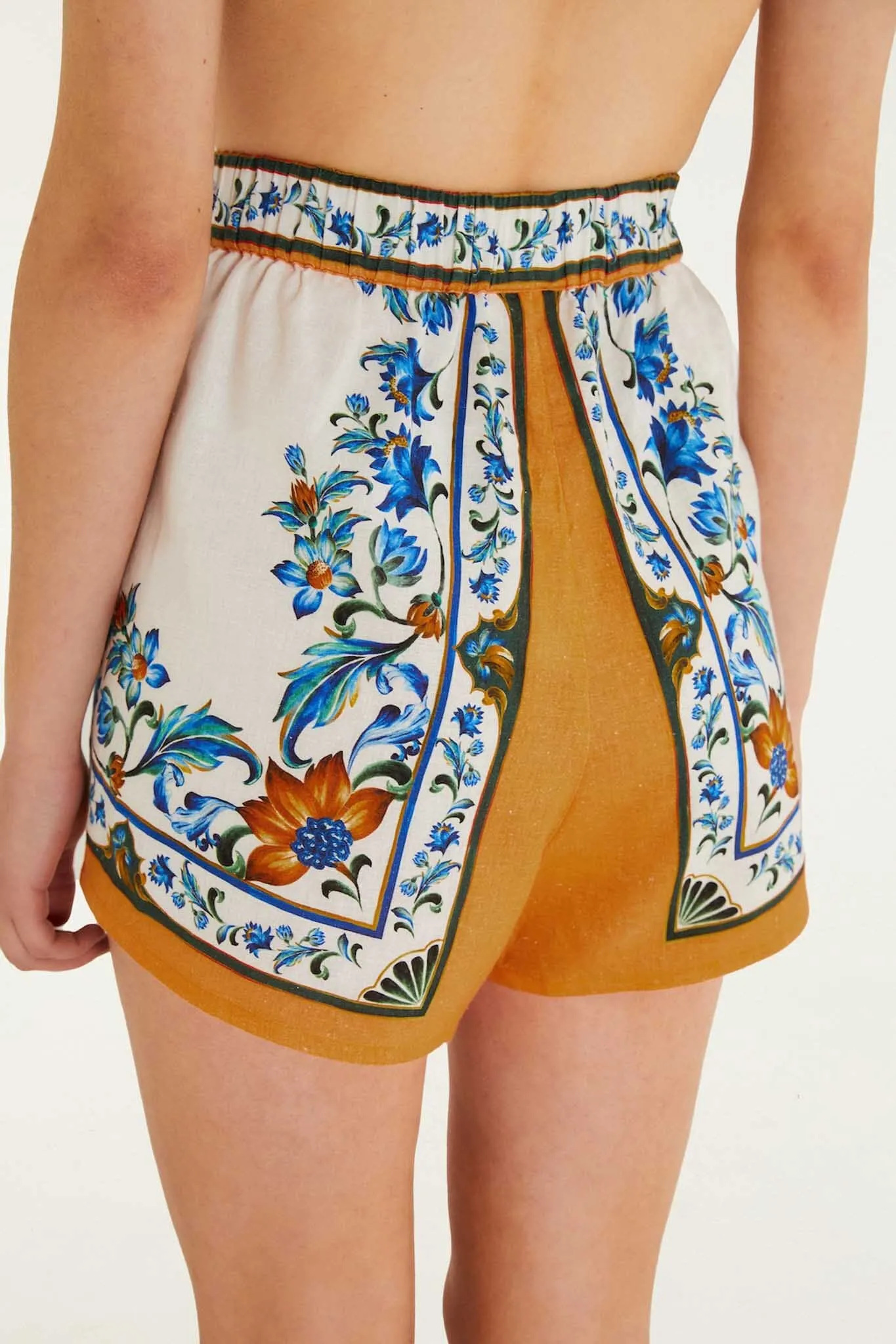 Off-White Flora Tile Shorts sold by FARM Rio product image thumbnail 3