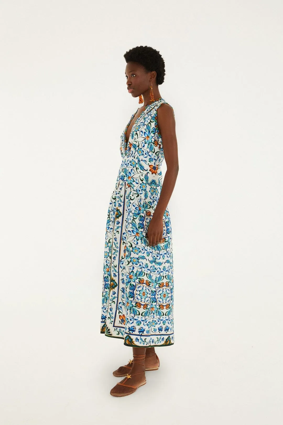 Off-White Flora Tile Scallop Euroflax™ Premium Linen Maxi Dress sold by FARM Rio product image thumbnail 4
